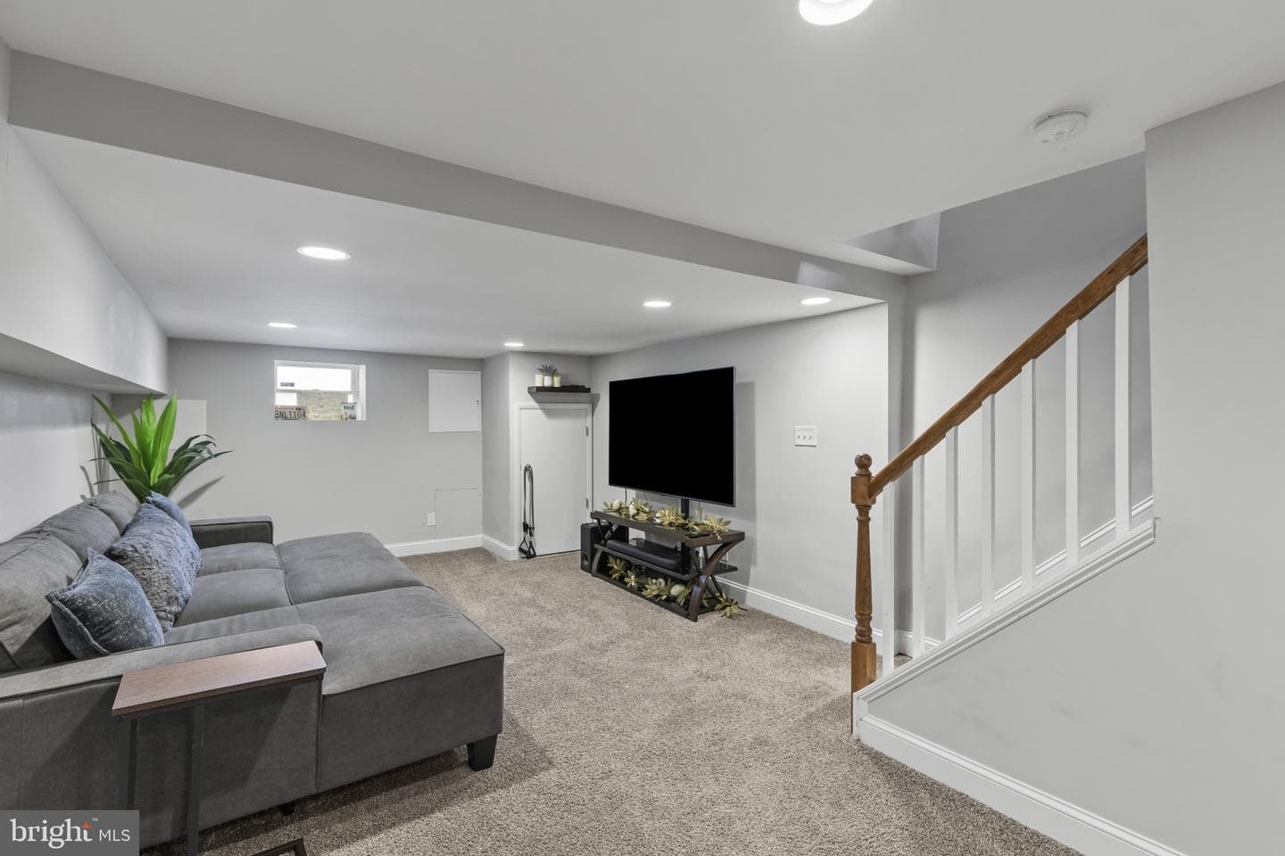 106 N Montford Avenue photo 20