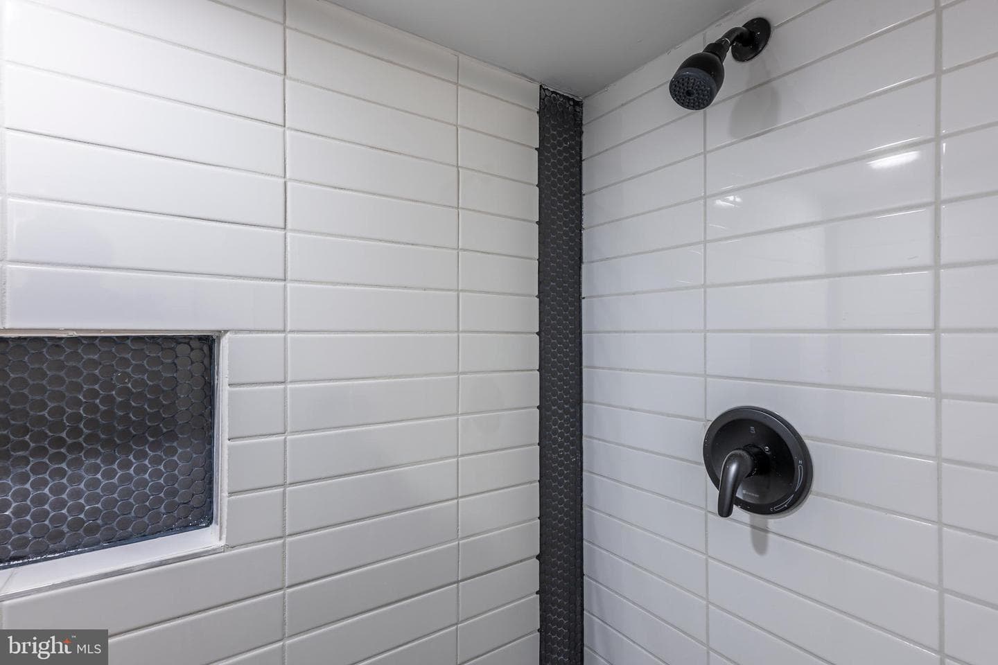 207 Saint Dunstans Road photo 32