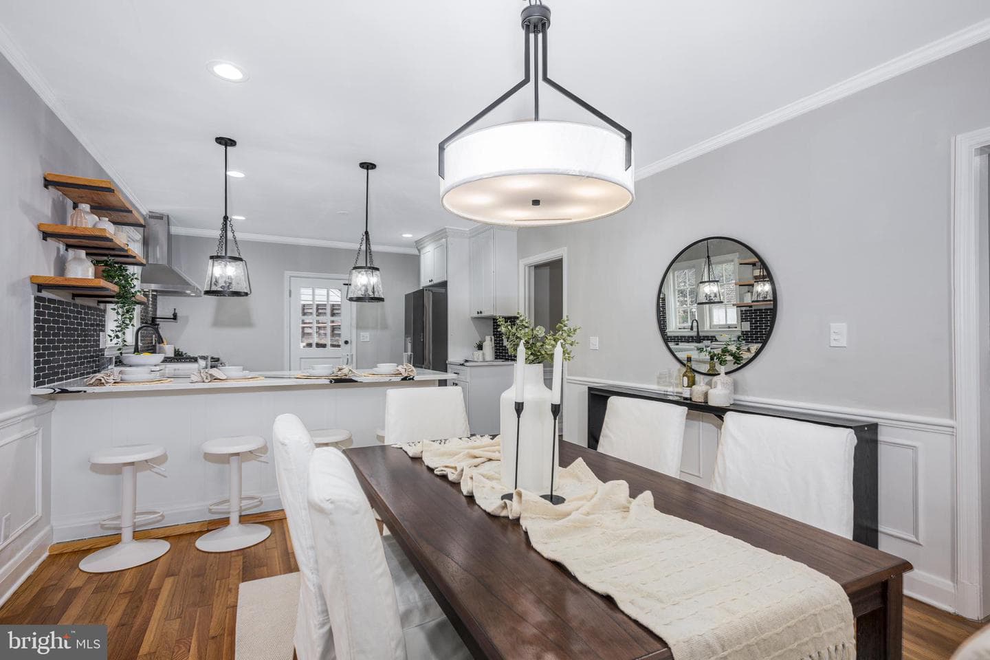 207 Saint Dunstans Road photo 9