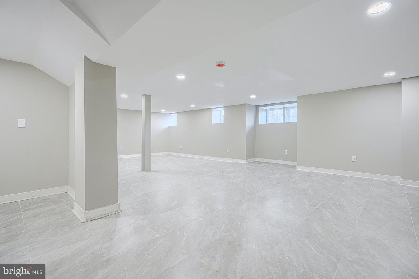 5706 Berkeley Avenue photo 73