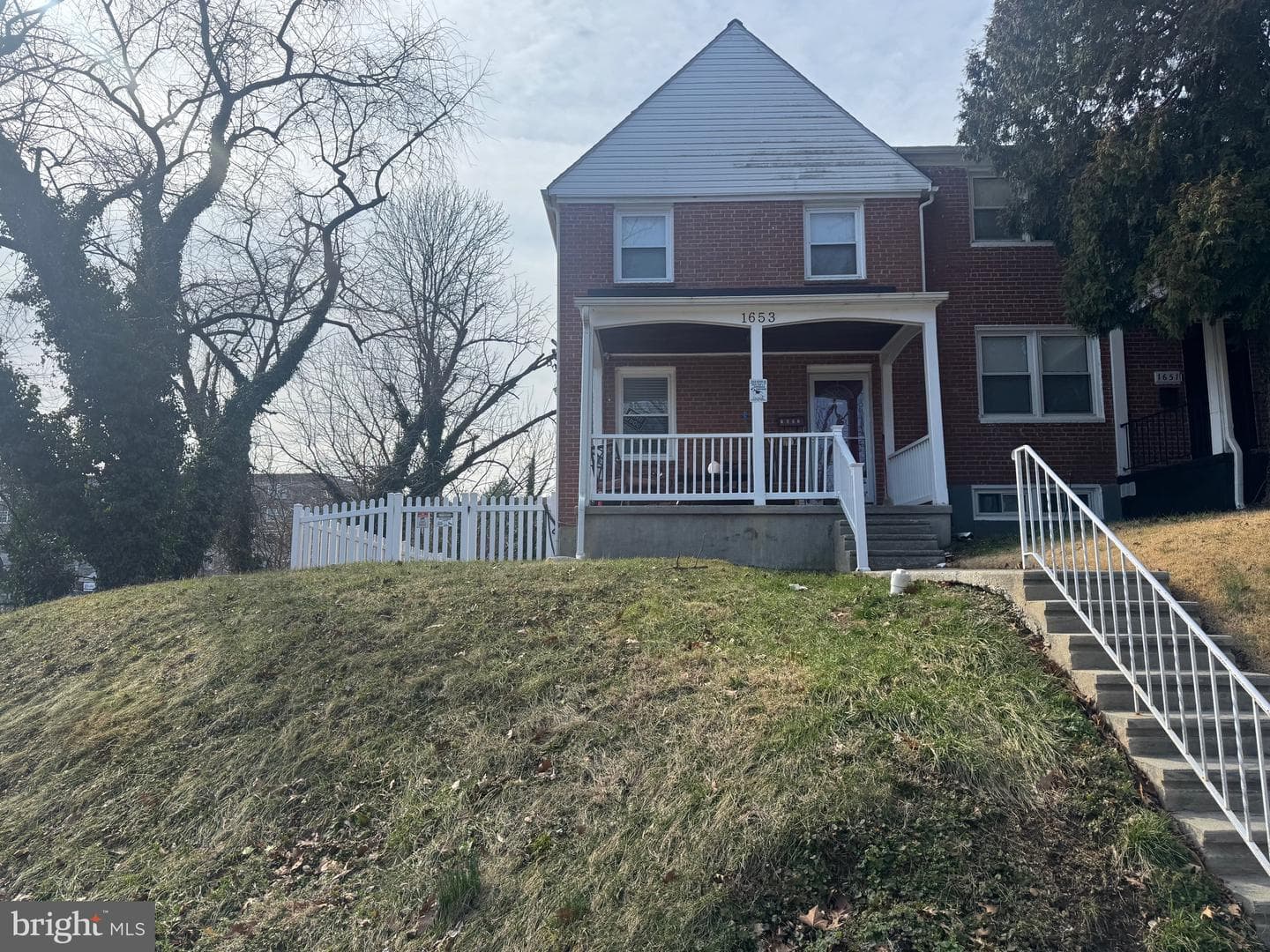 1653 Stonewood Road photo 1