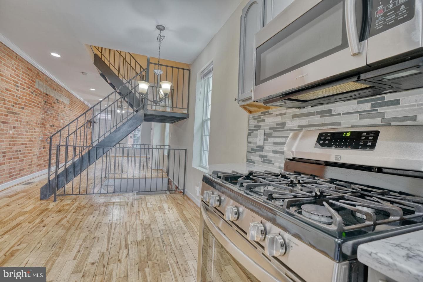 1754 Clarkson Street photo 14