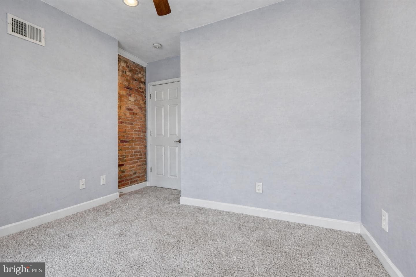 1754 Clarkson Street photo 26