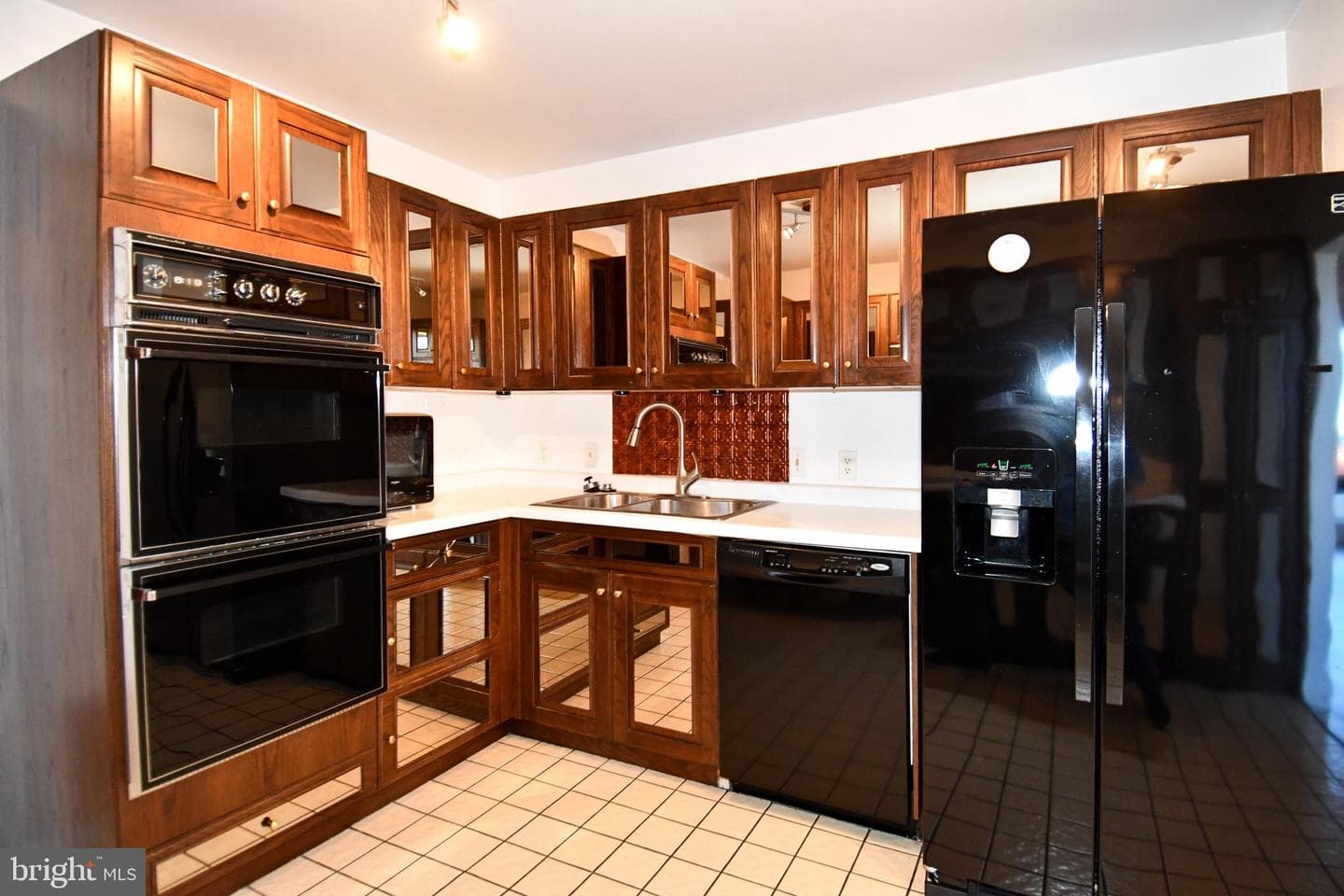 10 E Lee Street #809 photo 19