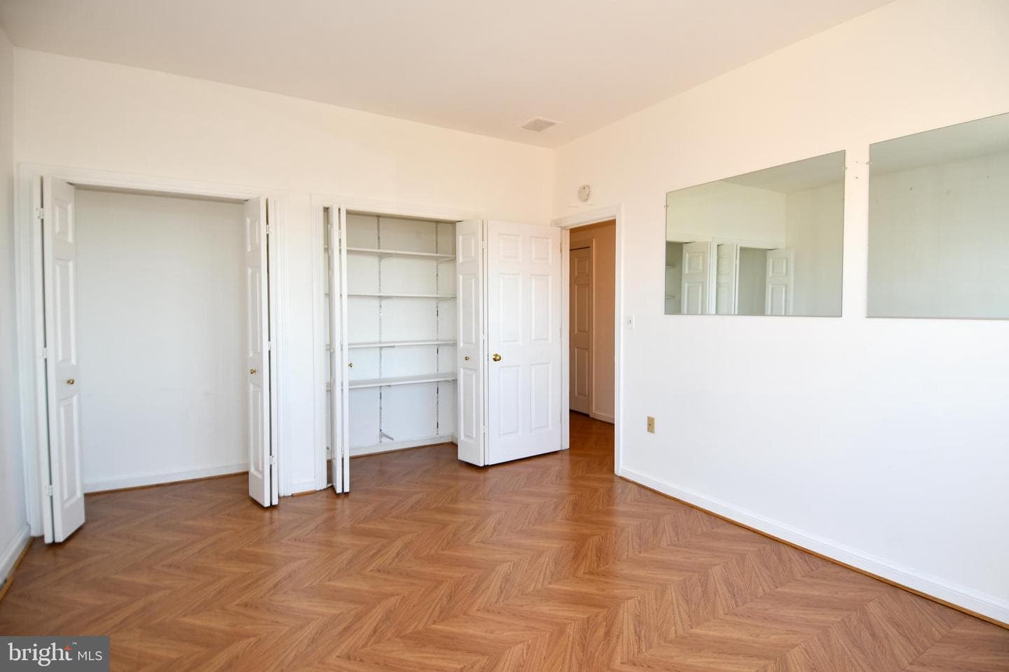 10 E Lee Street #809 photo 24