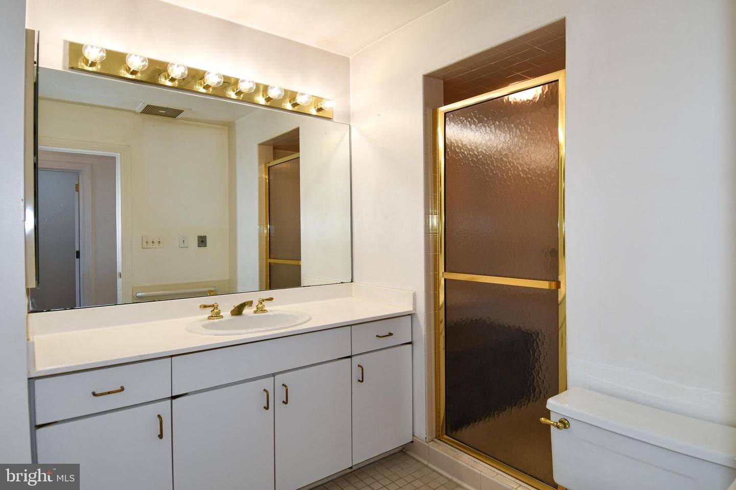 10 E Lee Street #809 photo 29