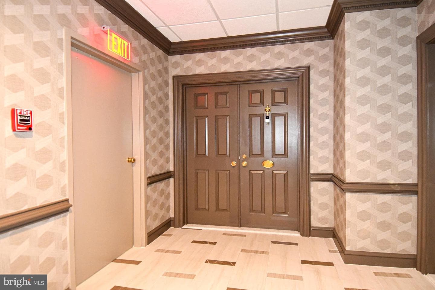 10 E Lee Street #809 photo 8
