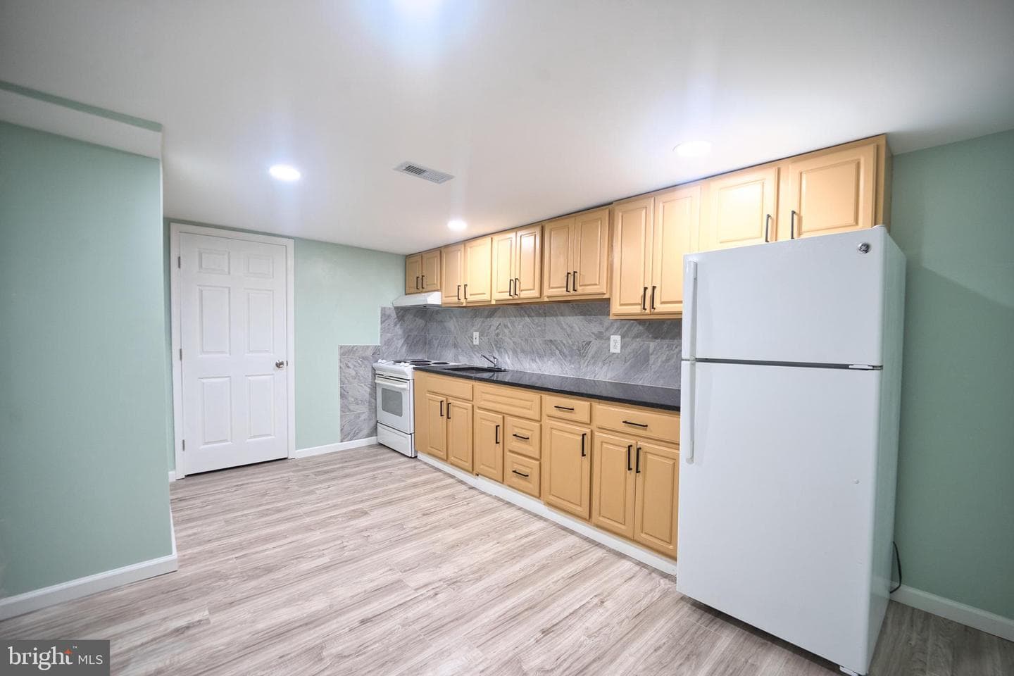 114 Wheeler Avenue photo 14