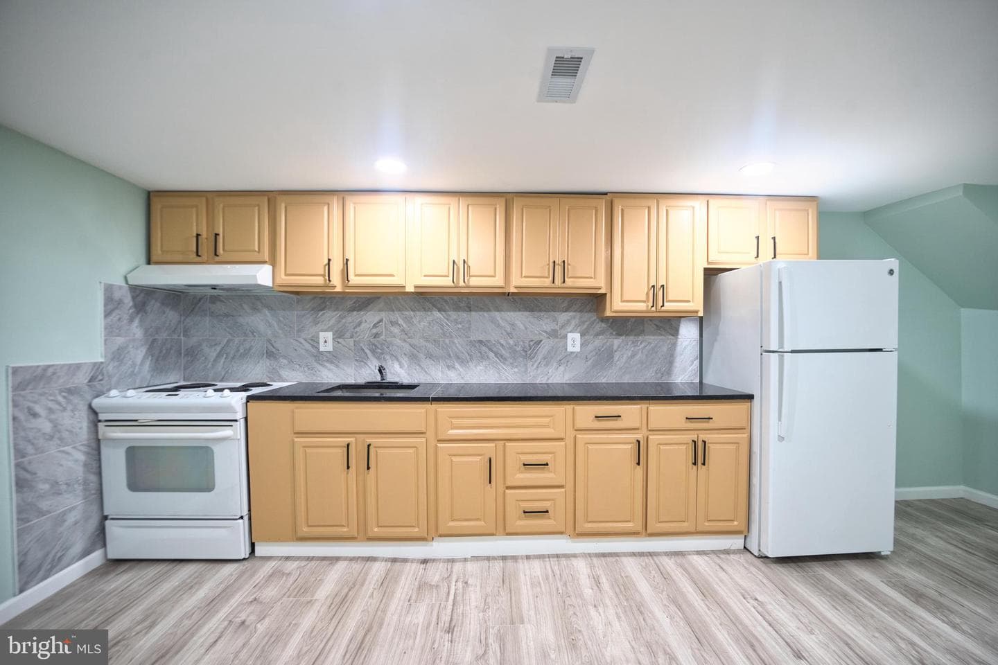 114 Wheeler Avenue photo 15