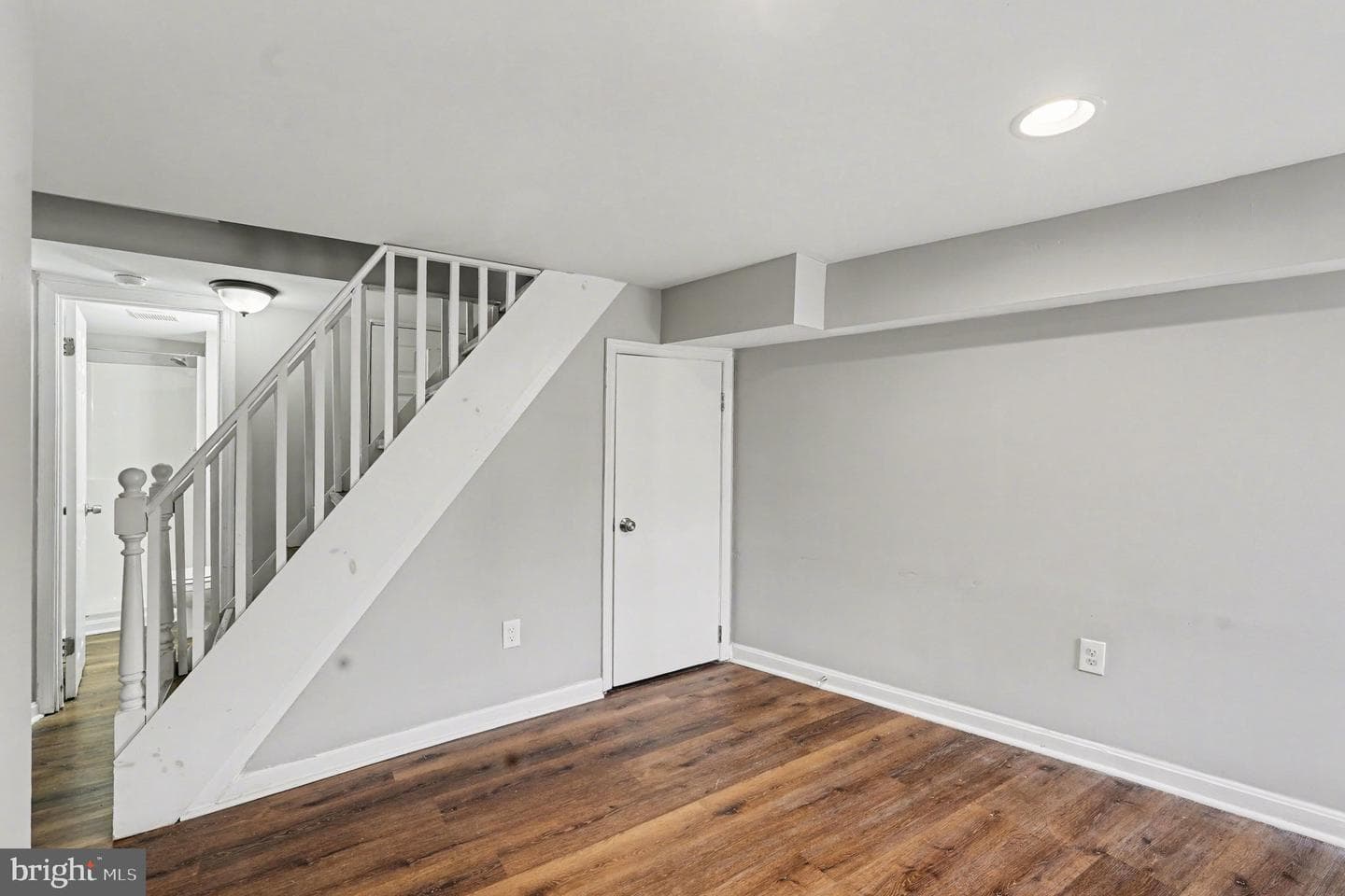 613 Harvey Street photo 22