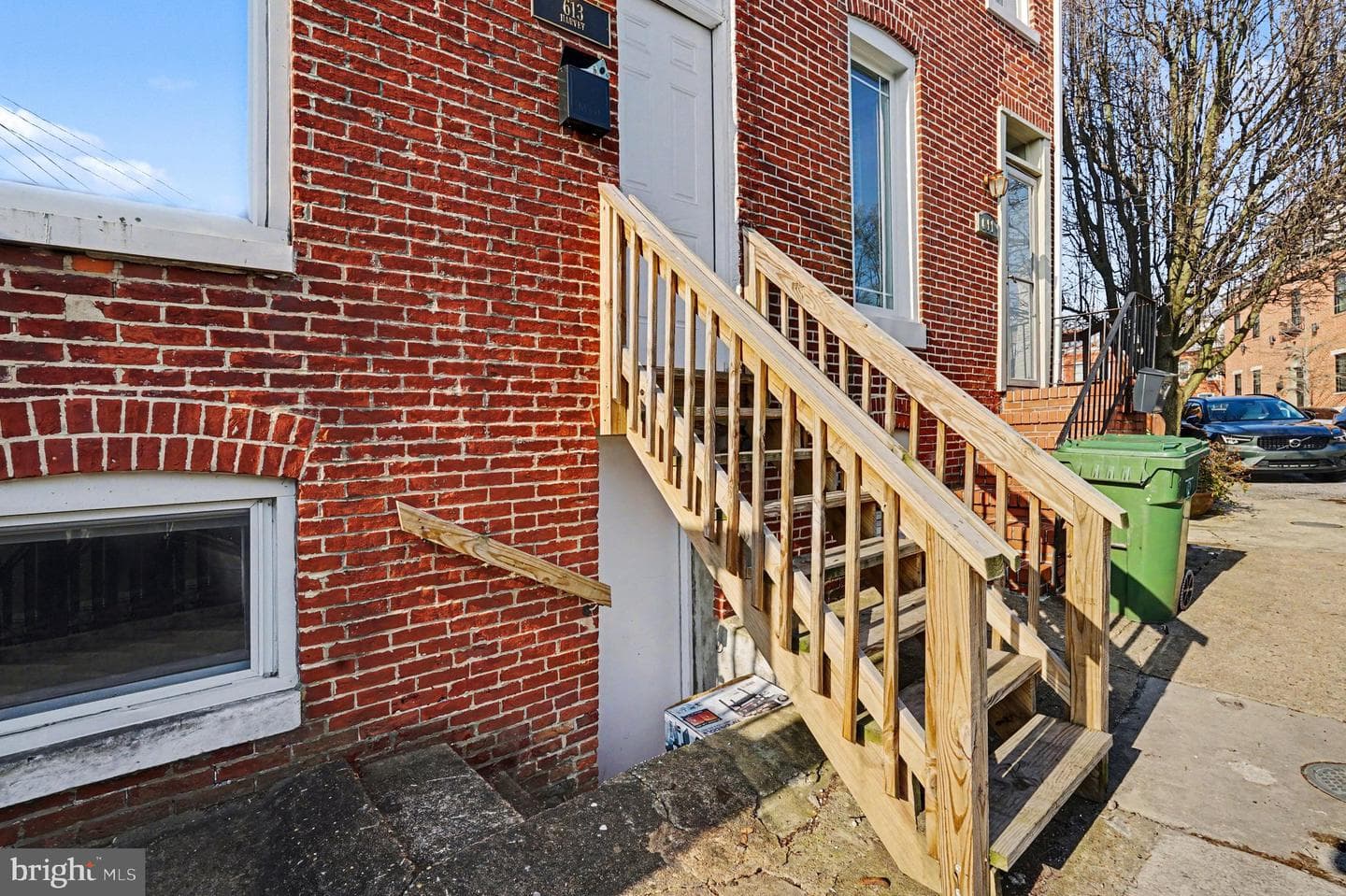 613 Harvey Street photo 29