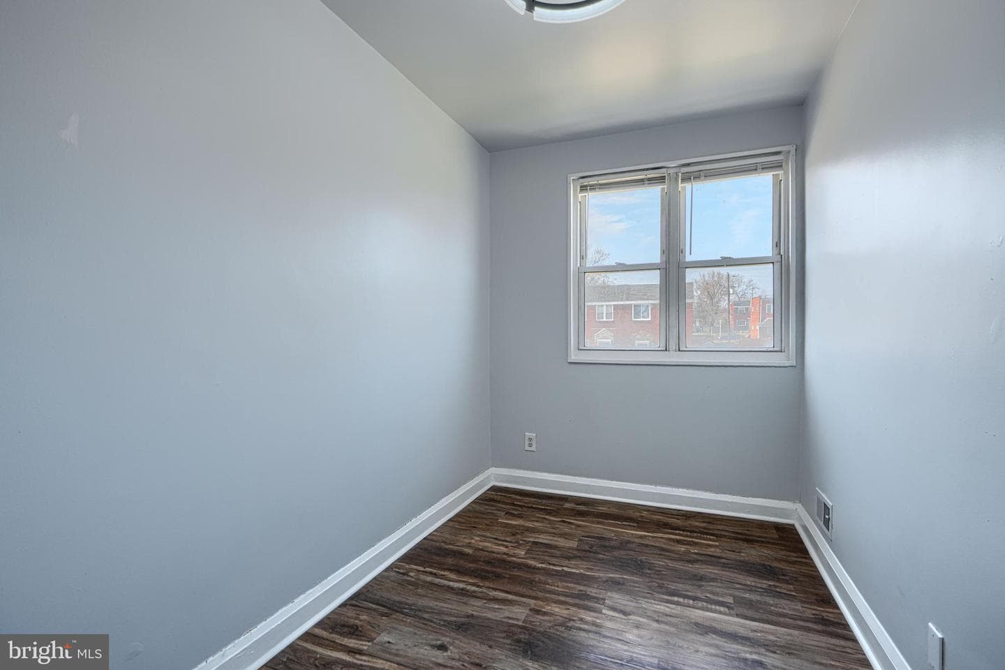 5327 Todd Avenue photo 20