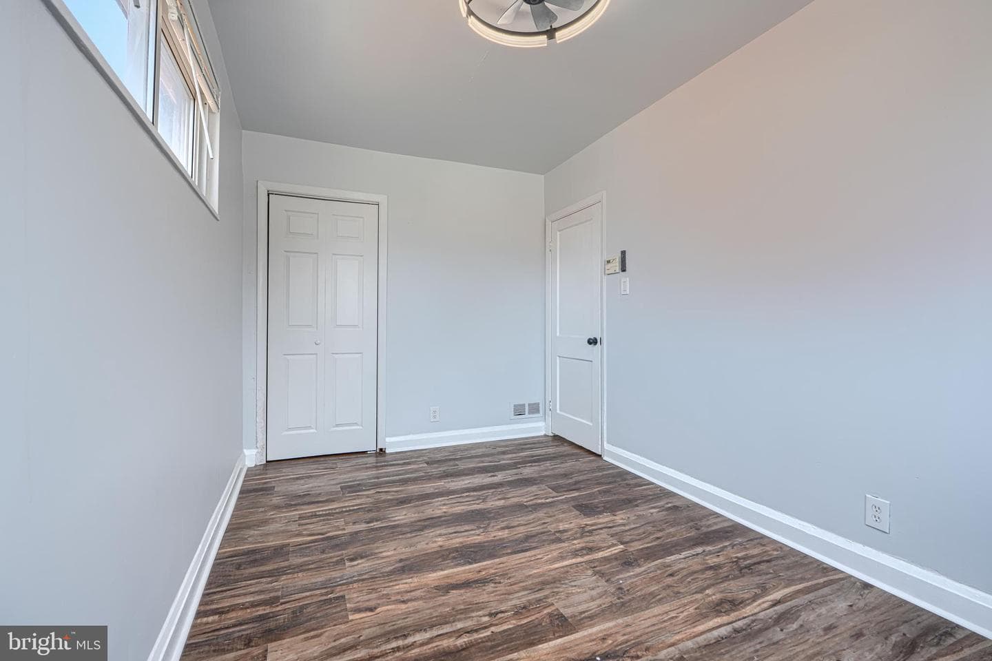 5327 Todd Avenue photo 23