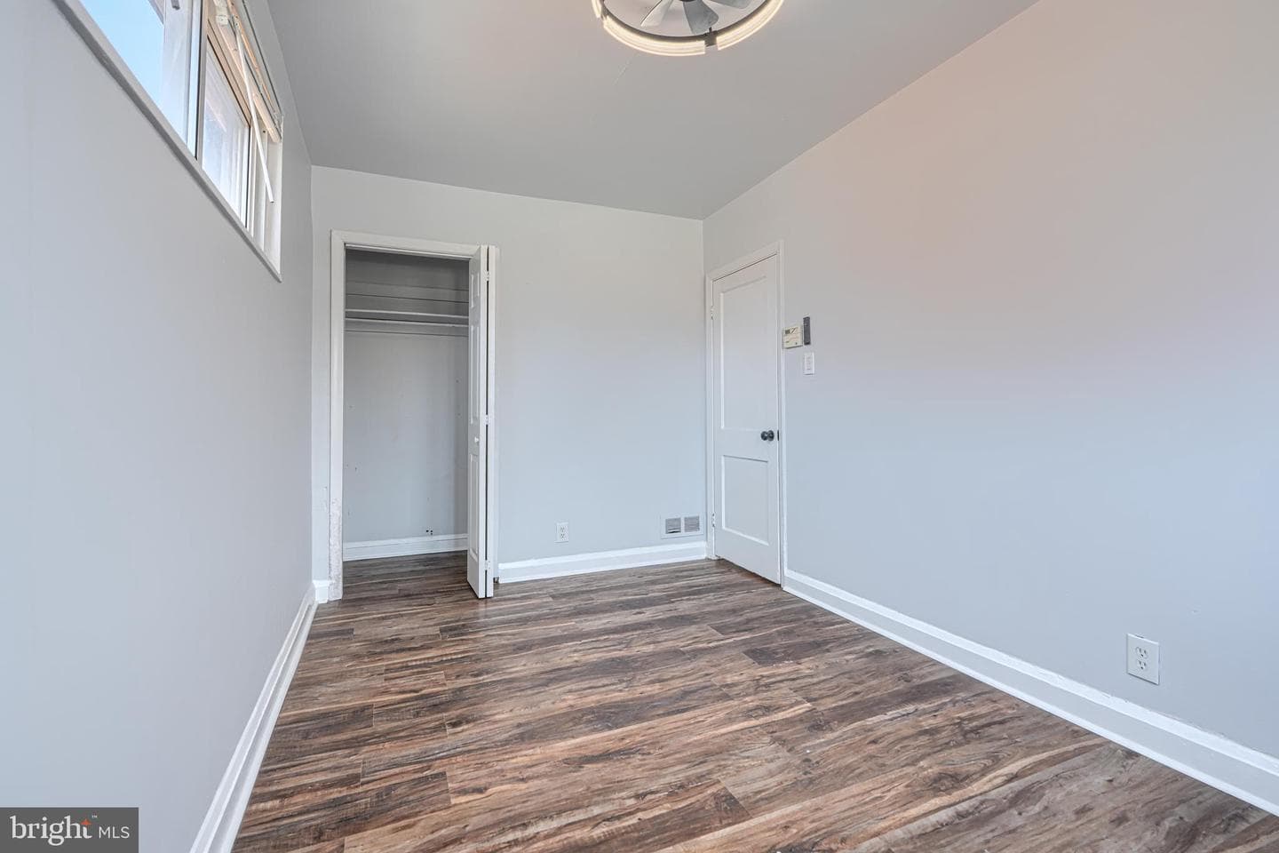 5327 Todd Avenue photo 24