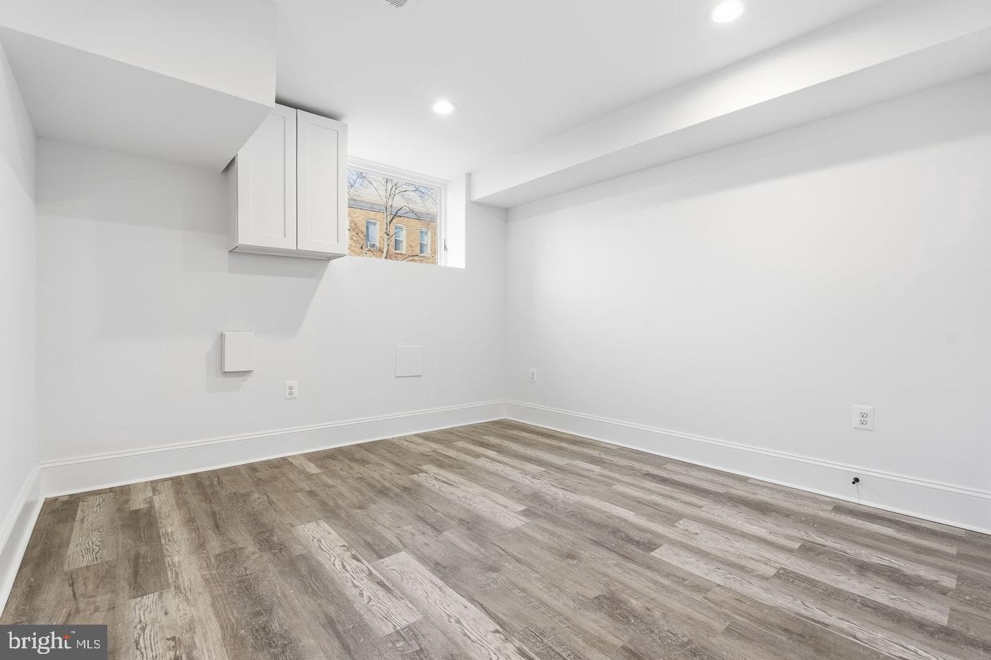 728 S Decker Avenue photo 13