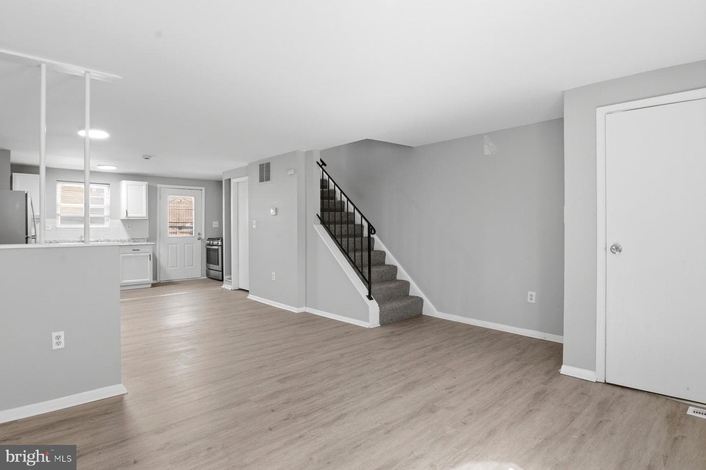 4626 Frederick Avenue photo 5