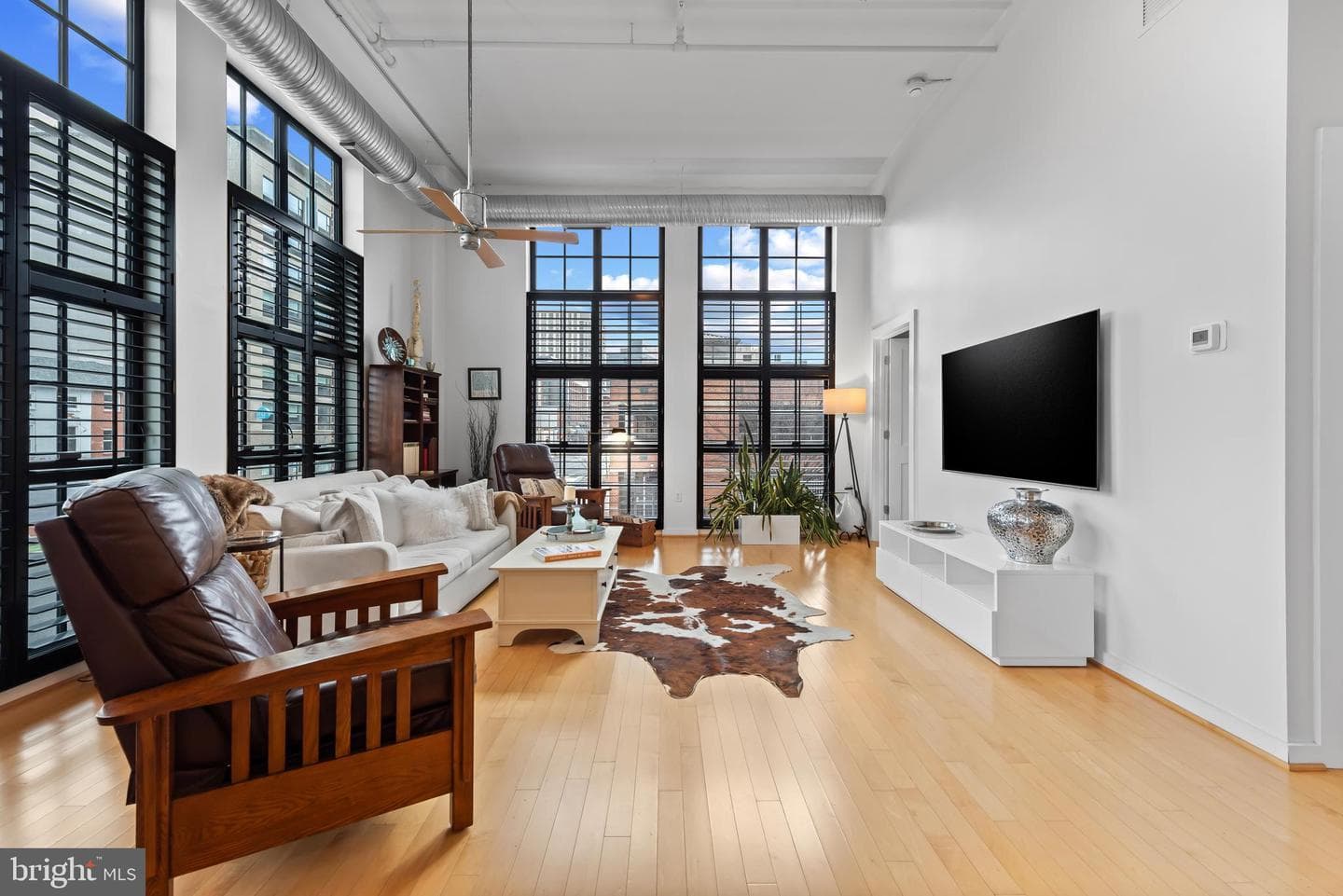 1220 Bank Street #204 photo 14