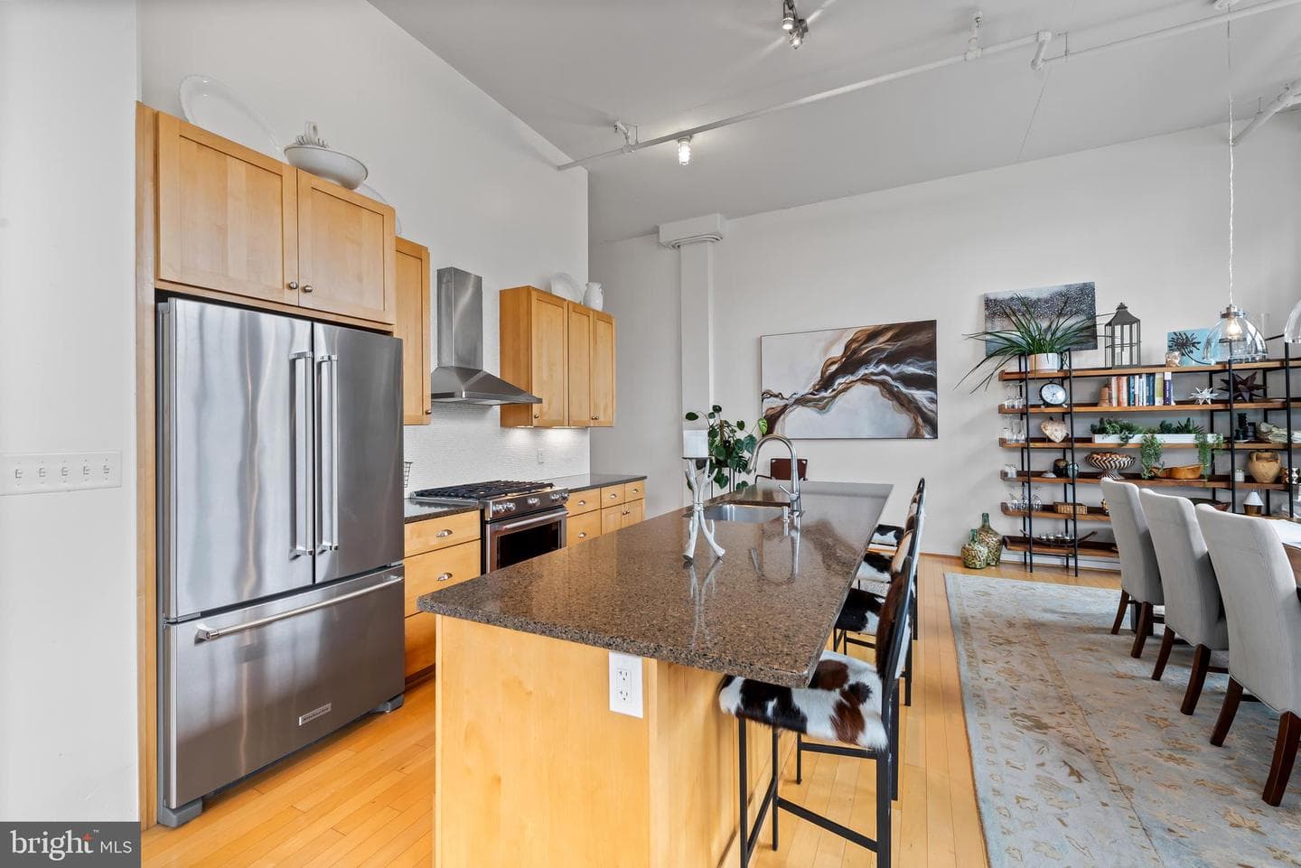 1220 Bank Street #204 photo 6