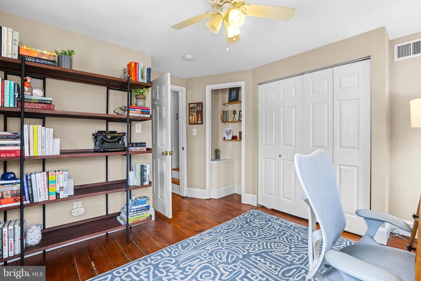 1811 Gough Street photo 12