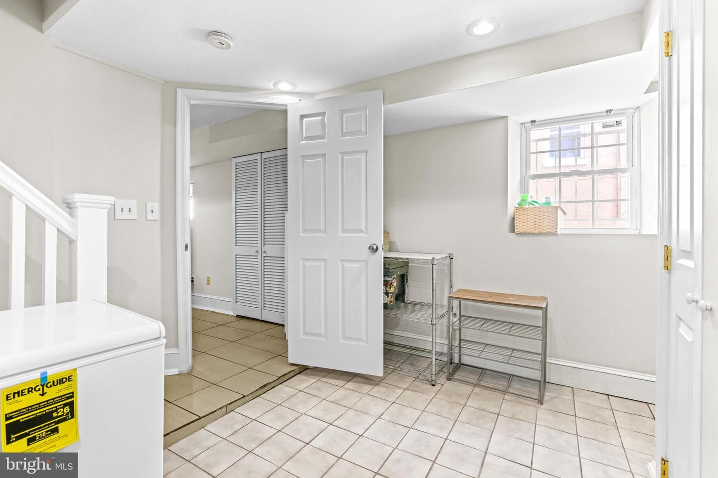 1811 Gough Street photo 31