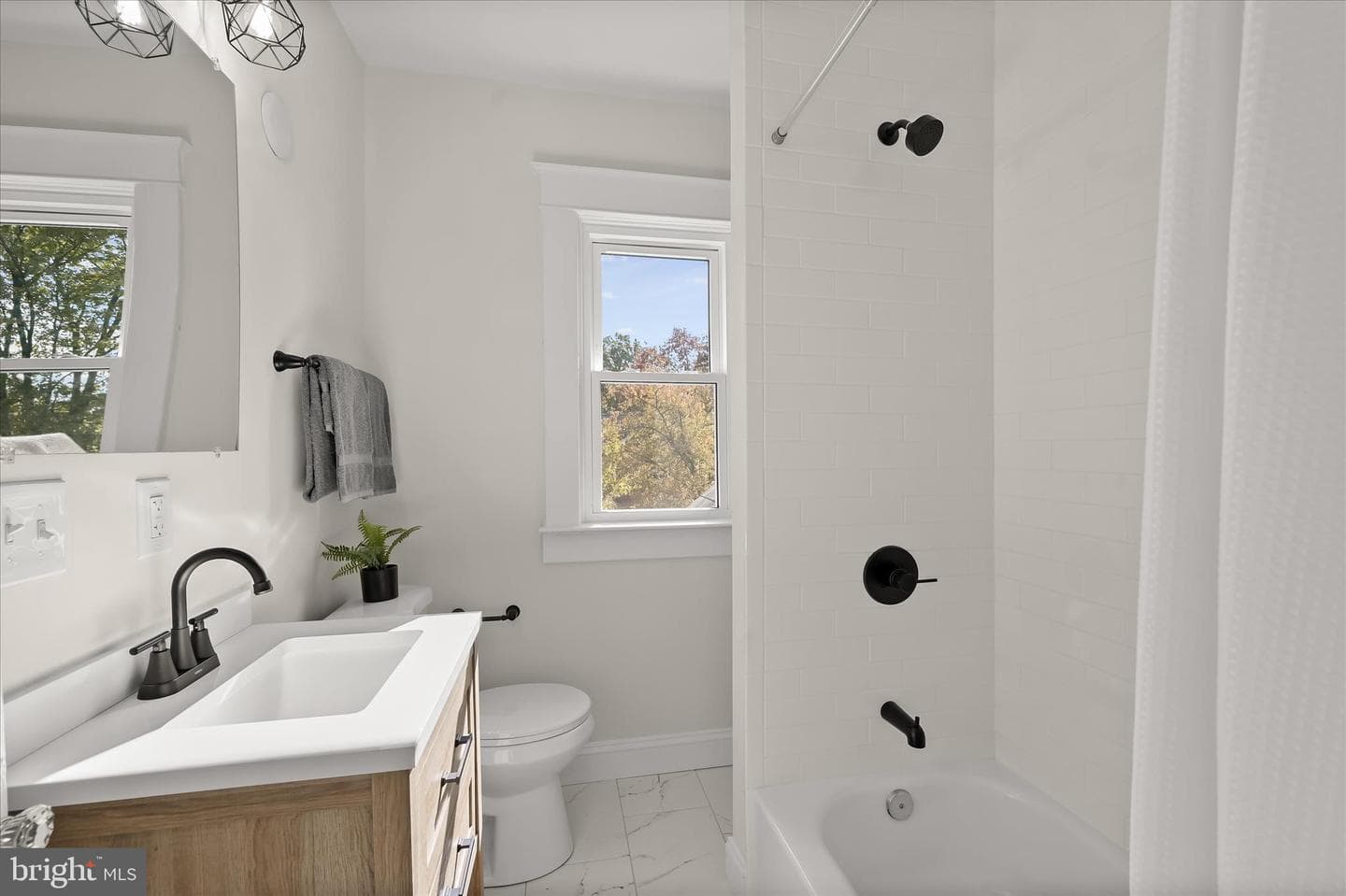 614 Stamford Road photo 22
