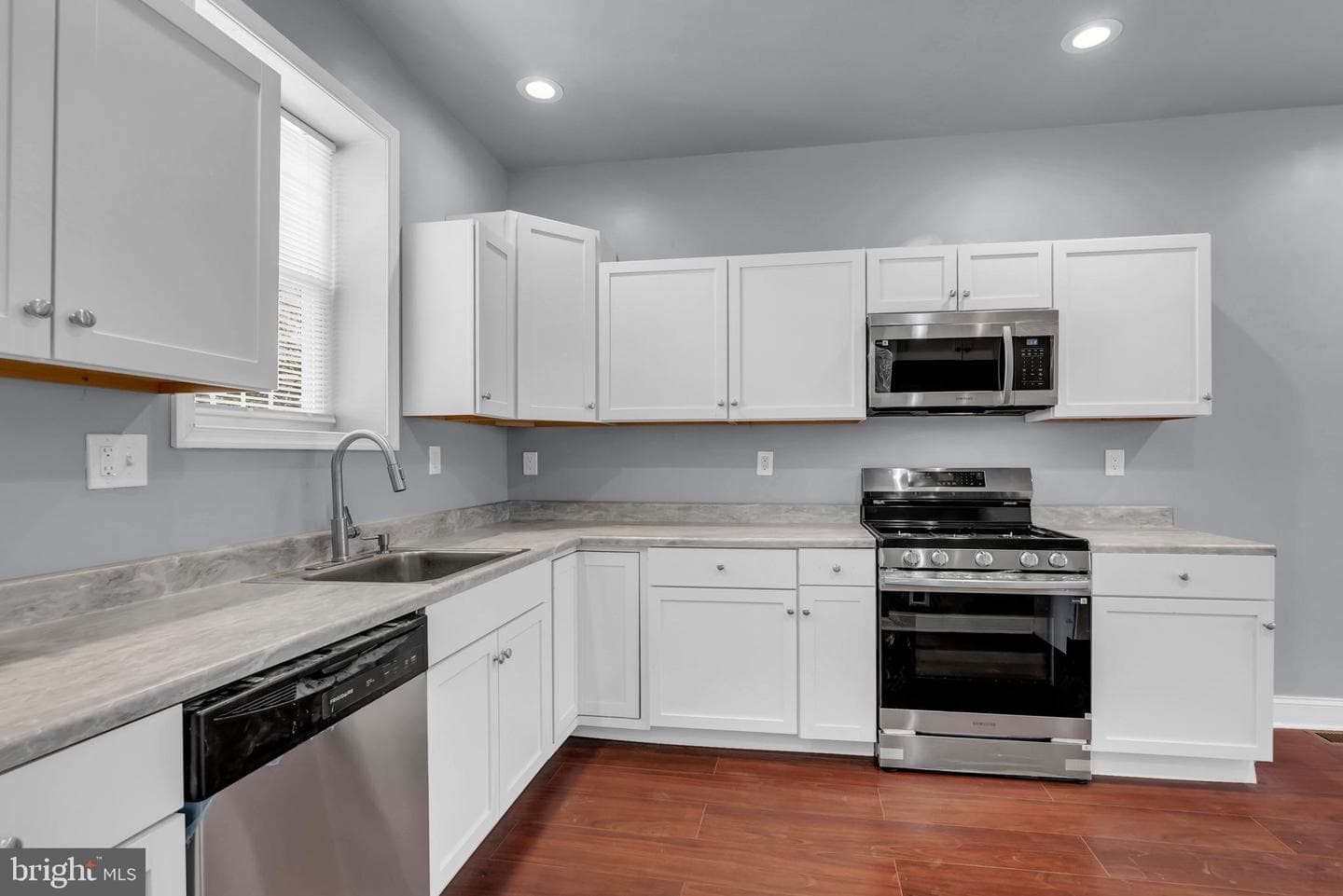 3608 Lucille Avenue photo 11