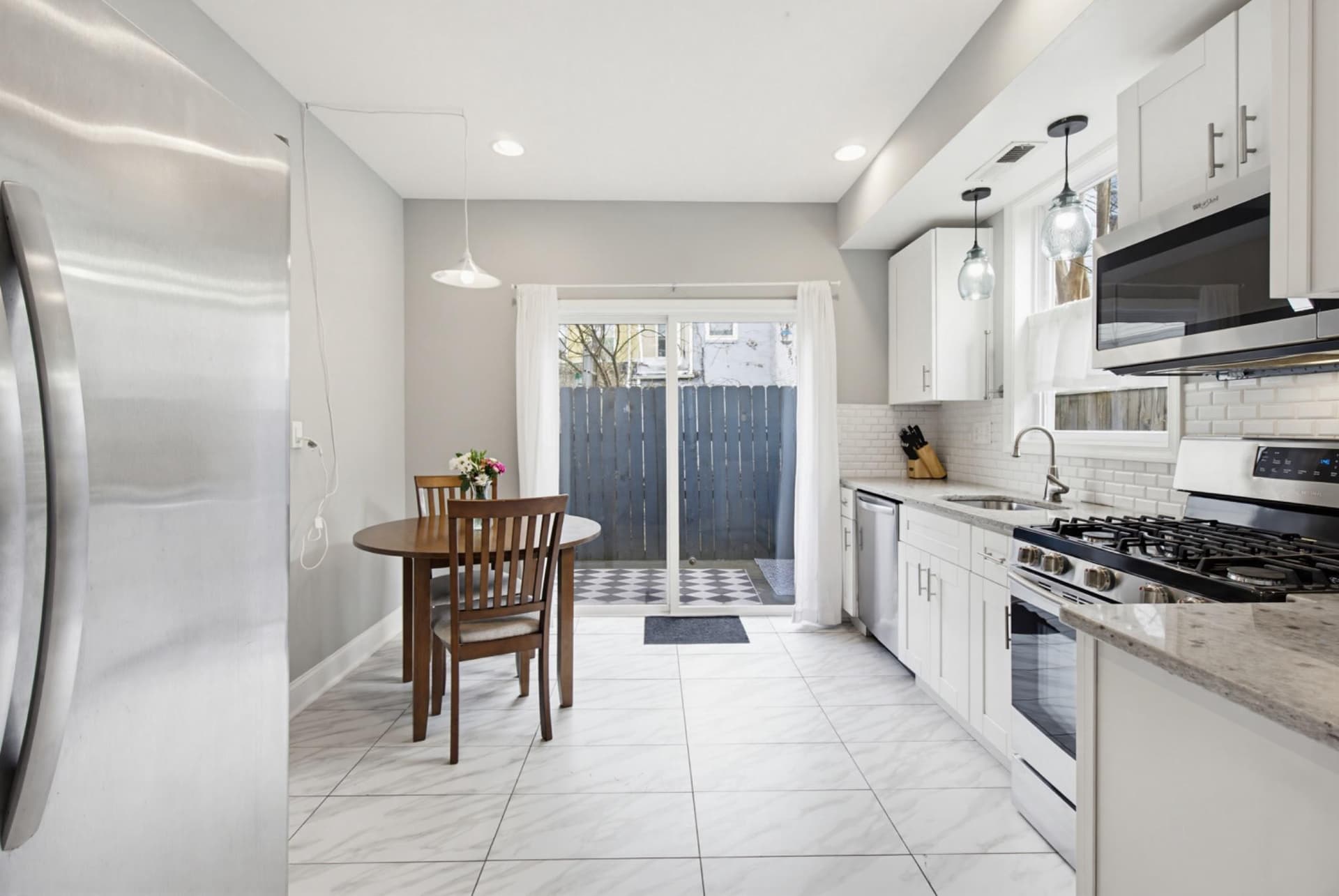 1429 Olive Street photo 5