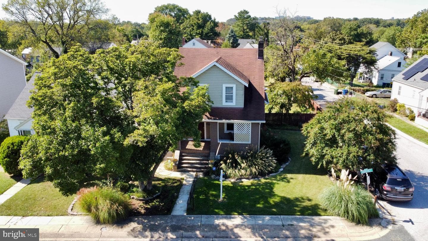 5320 Grindon Avenue photo 2