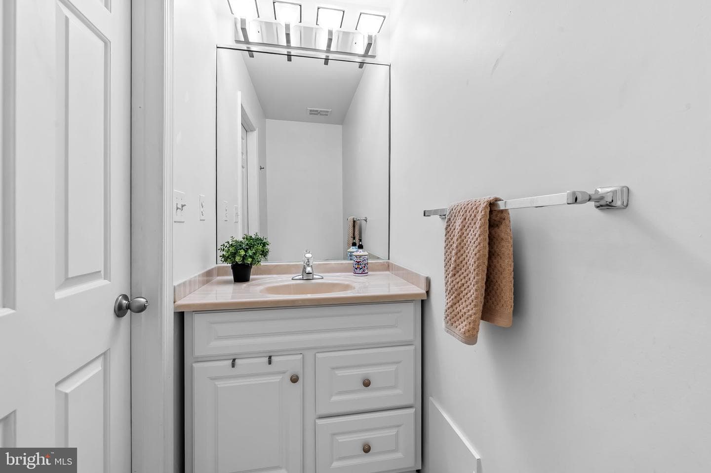 4202 Roland Ave #208 photo 19