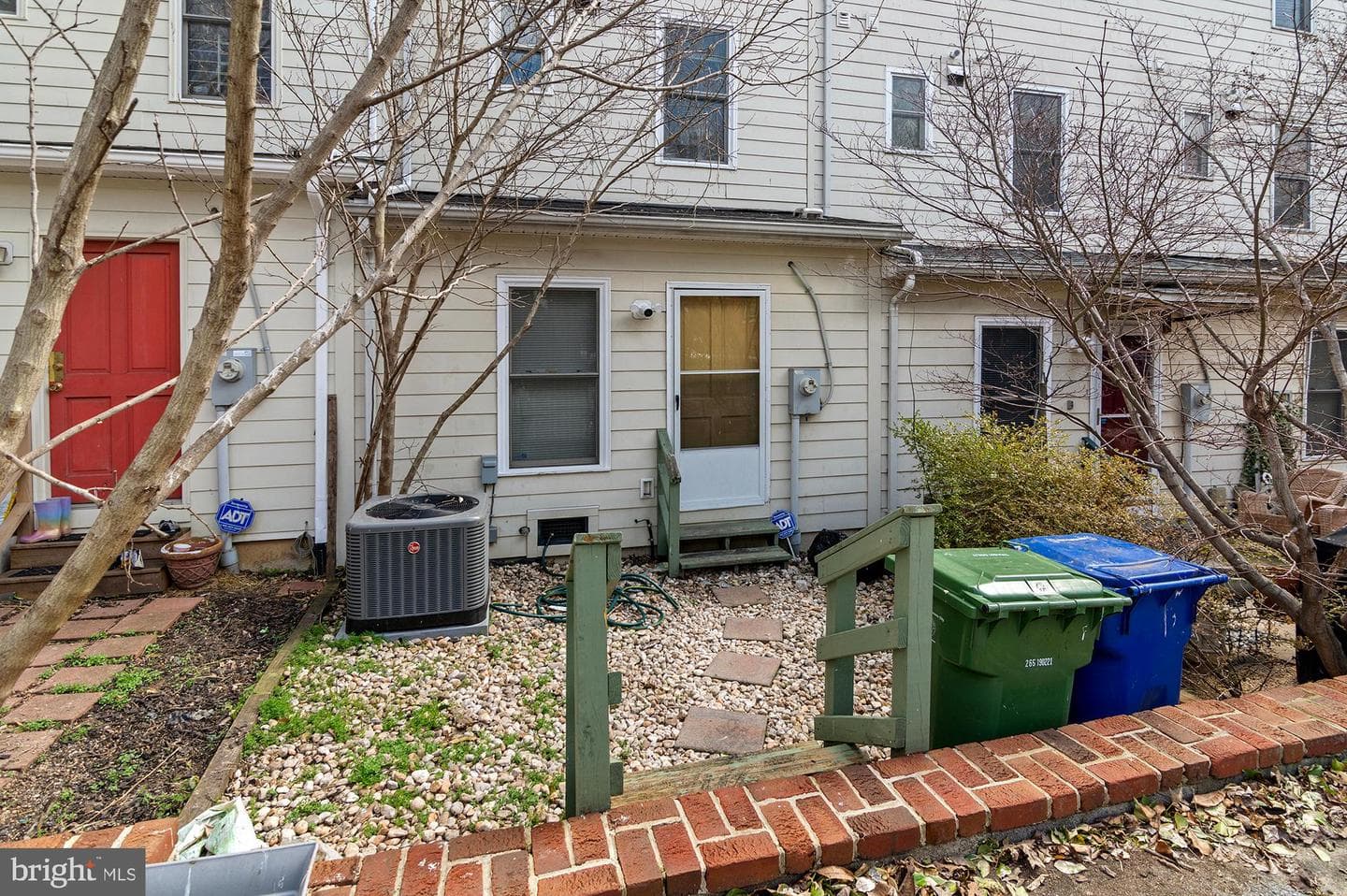 512 Saint Mary Street photo 36