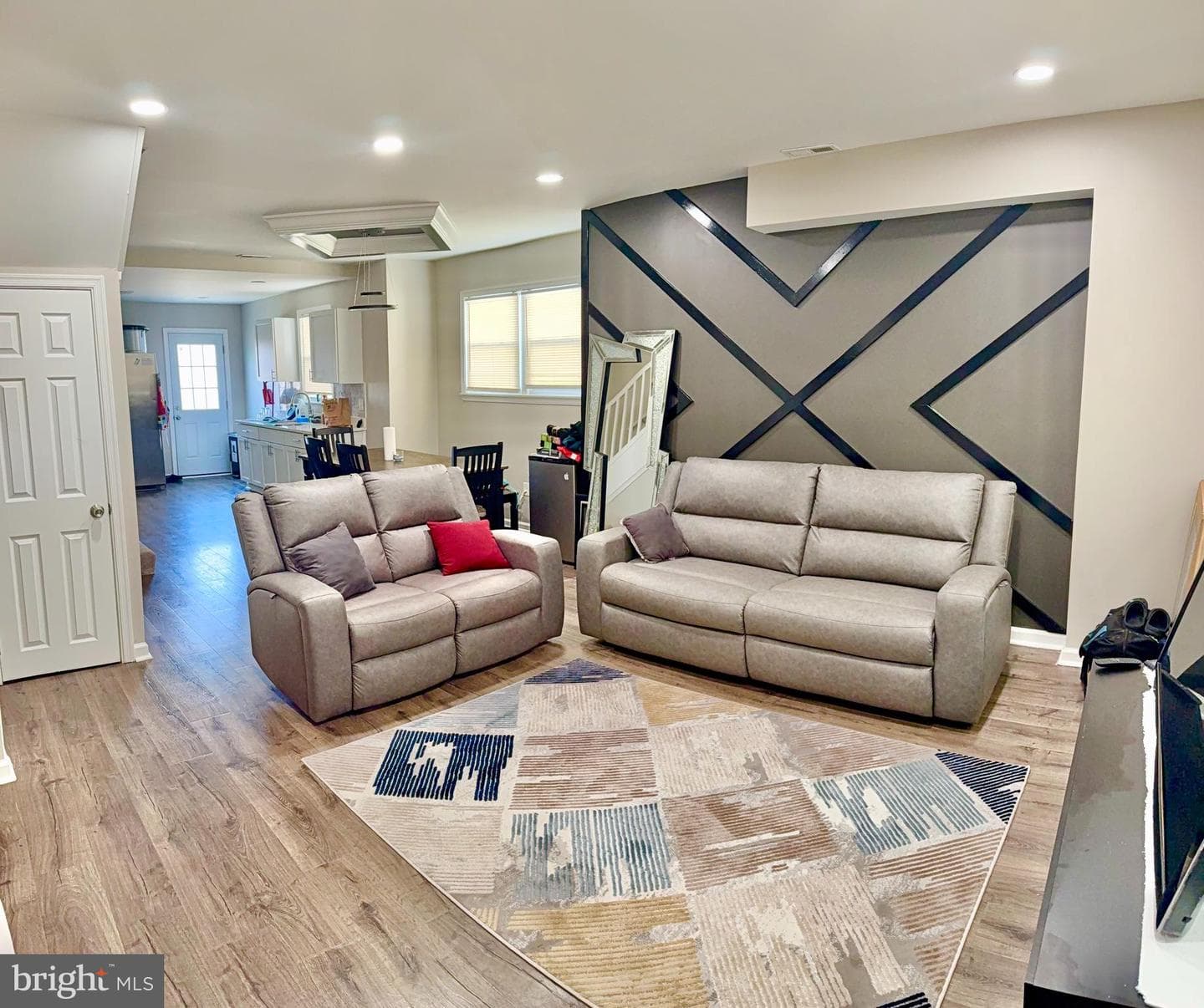 5716 Bland Avenue photo 3