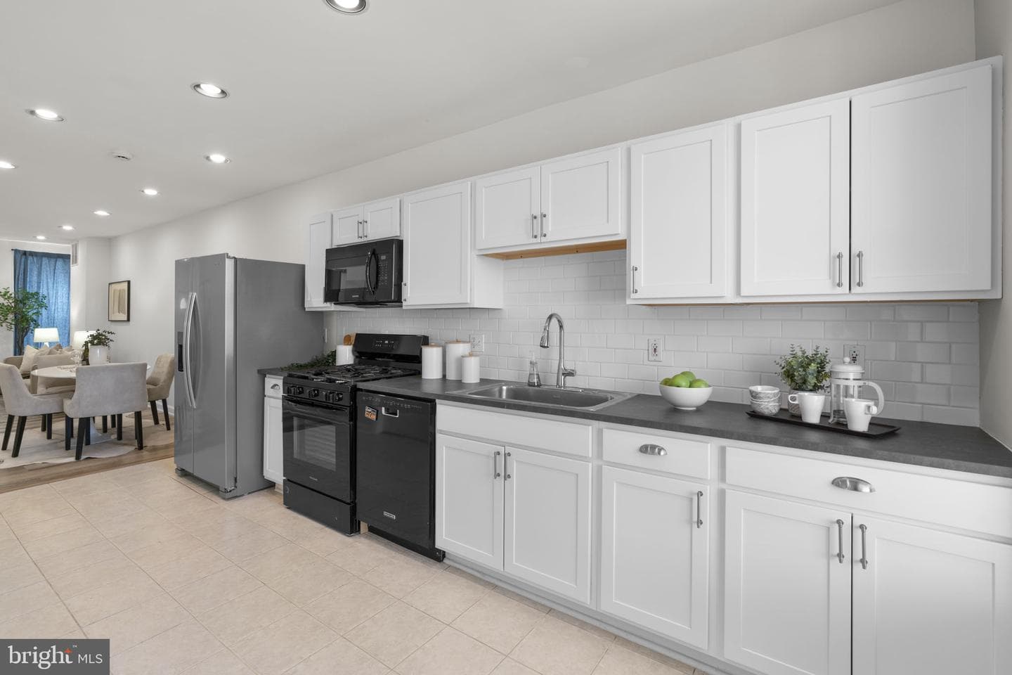 122 Burnett Street photo 16