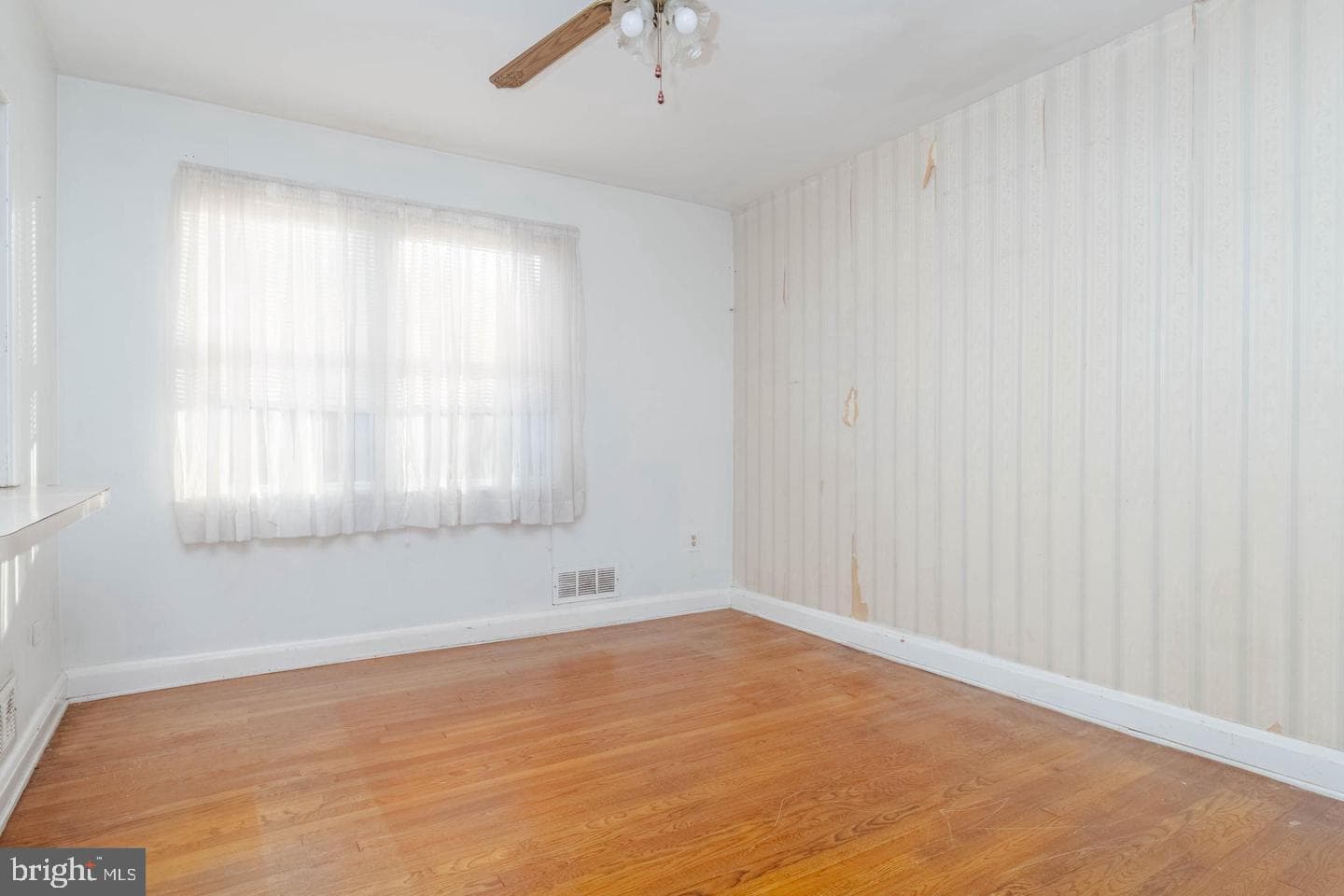 1235 Walker Avenue photo 10