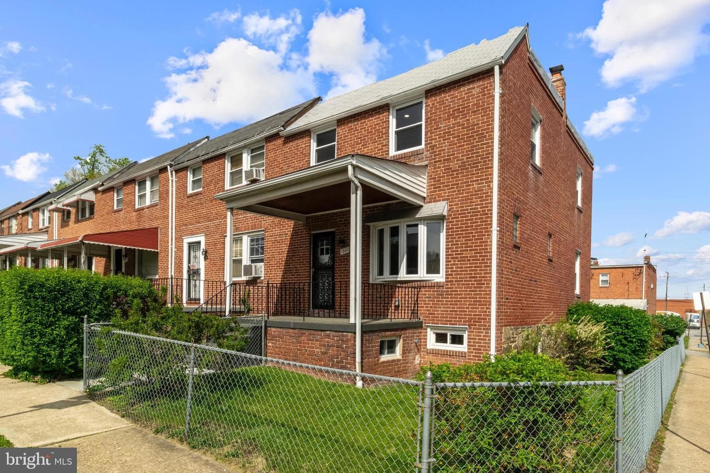 1501 N Ellwood Avenue photo 3