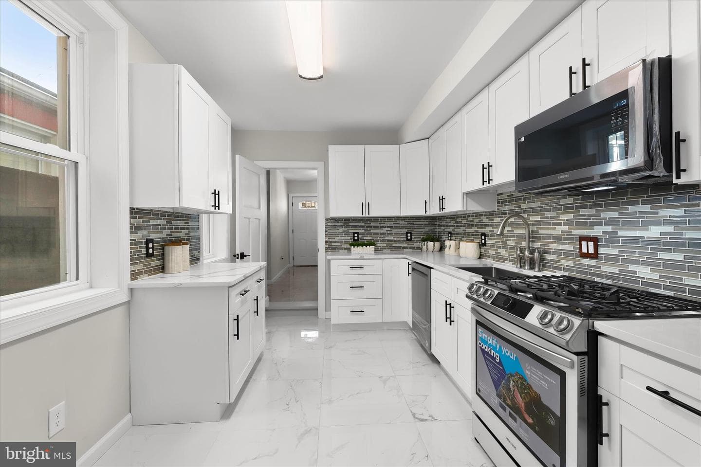 1015 S Kenwood Avenue photo 10