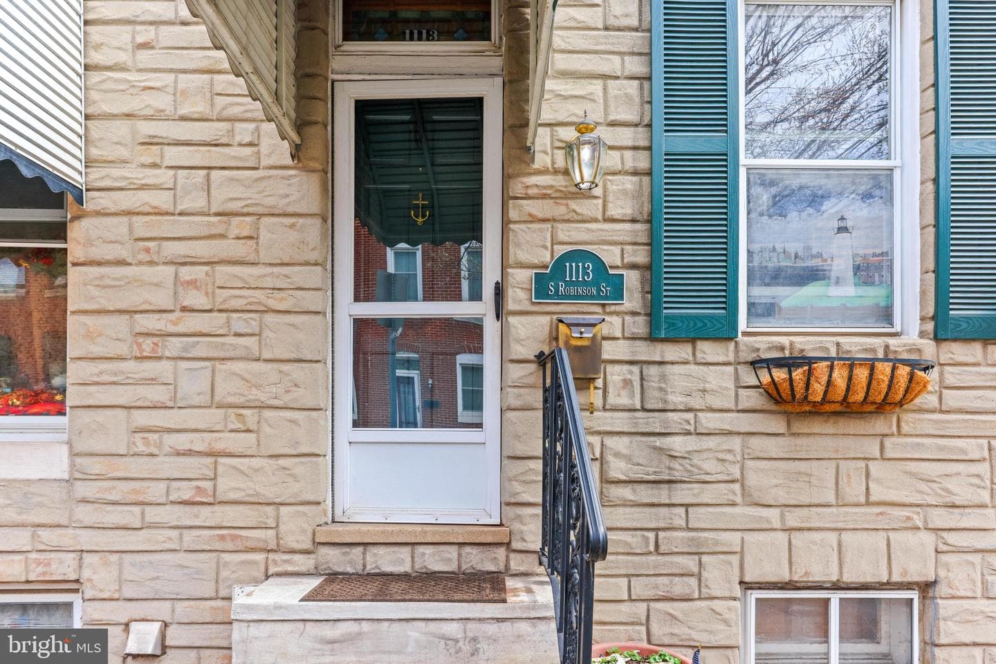 1113 S Robinson Street photo 4