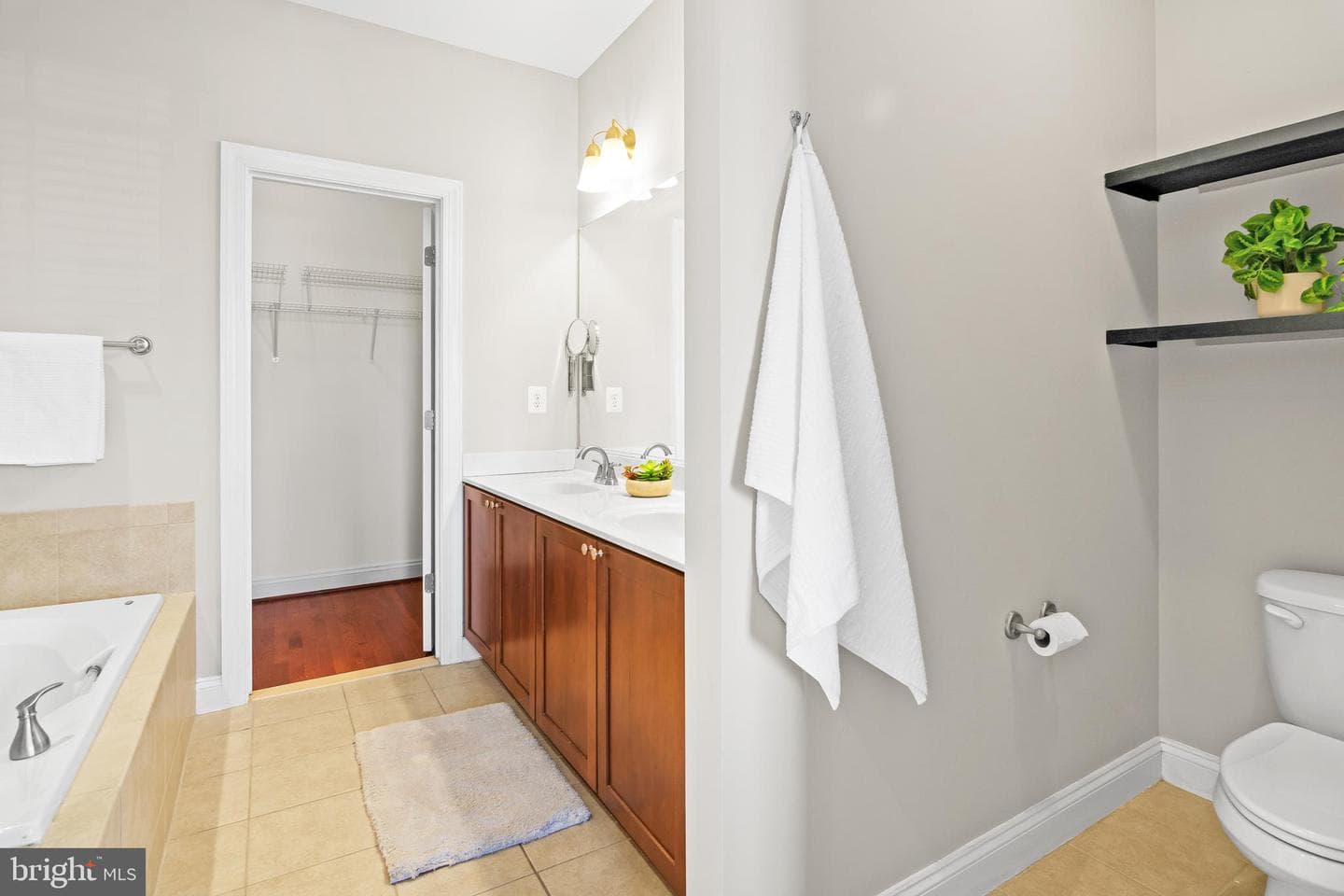3903 Fleet Street photo 22