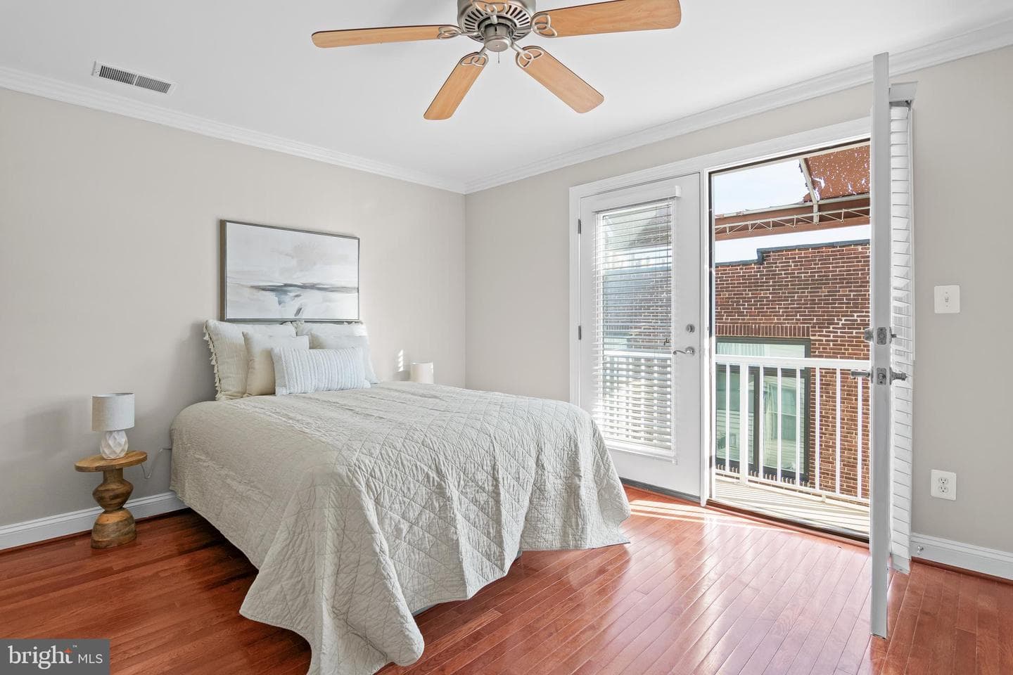 3903 Fleet Street photo 32