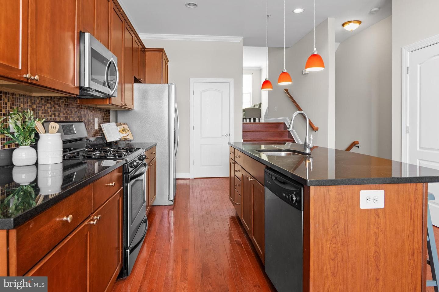 3903 Fleet Street photo 7