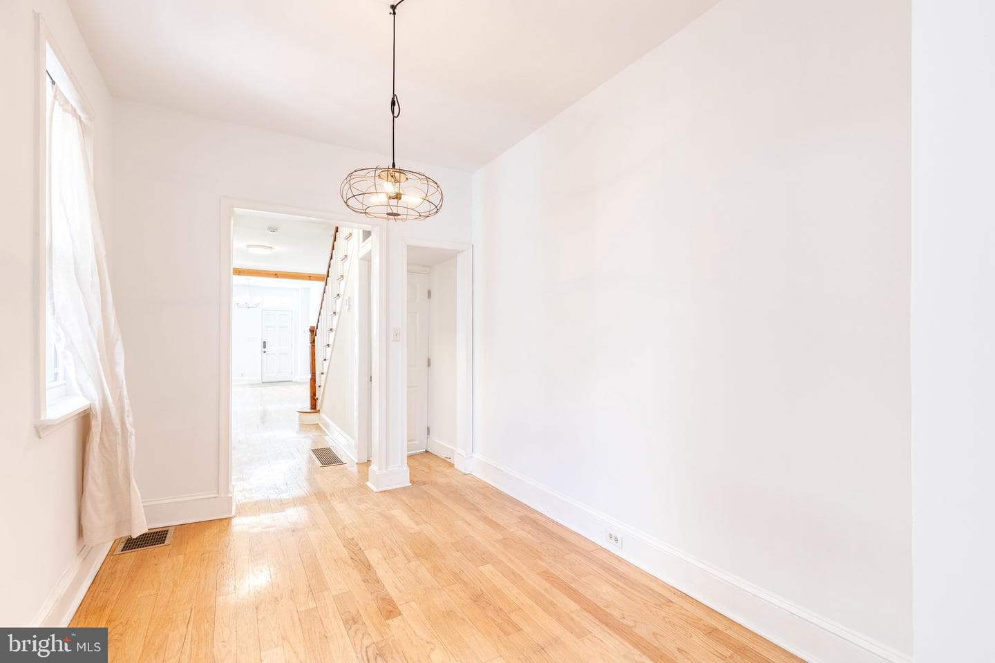 920 S Ellwood Avenue photo 13