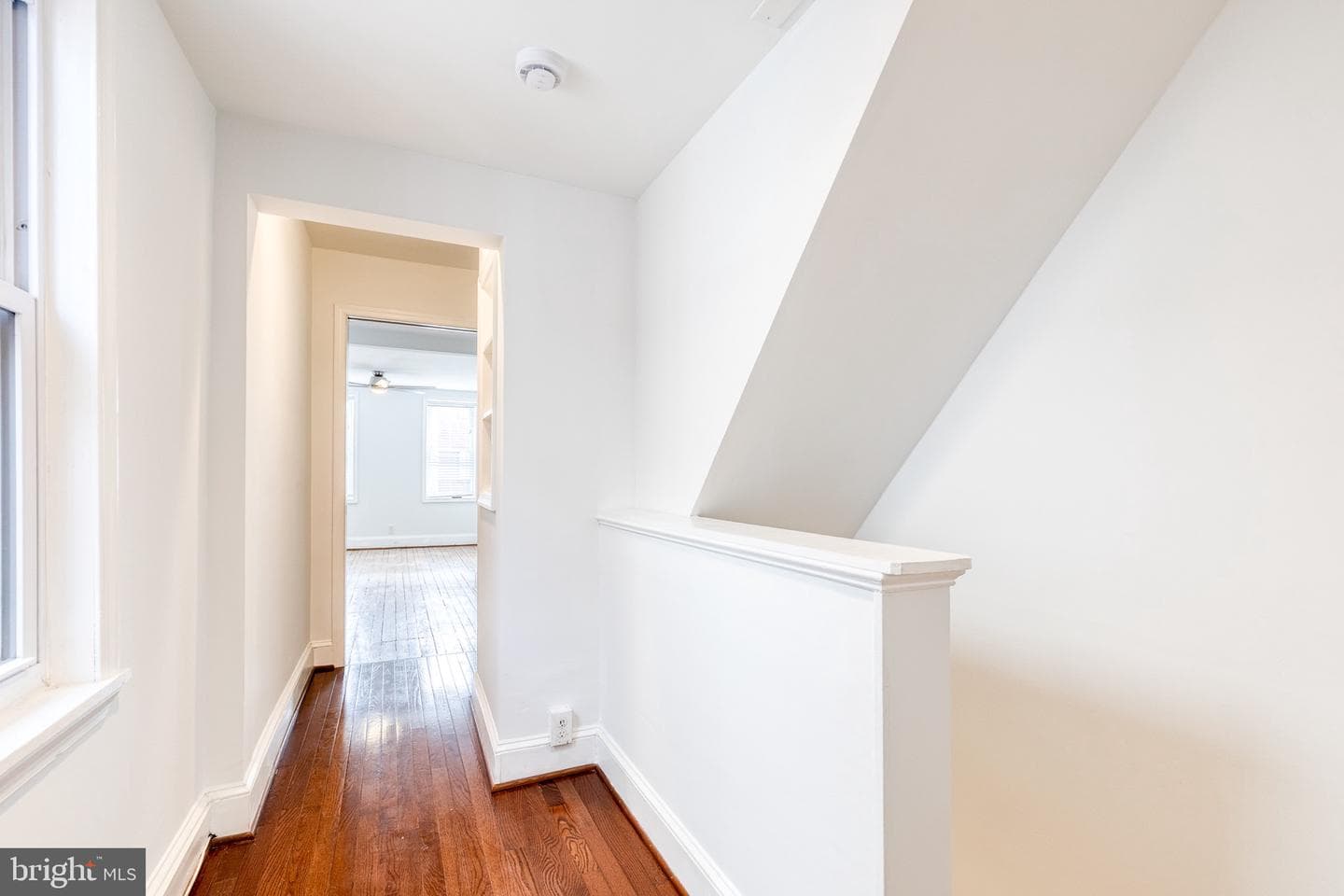 920 S Ellwood Avenue photo 24