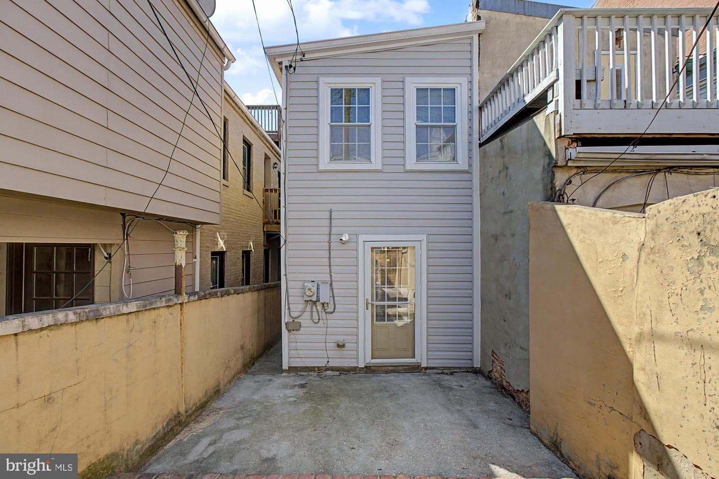 917 S Ellwood Avenue photo 39