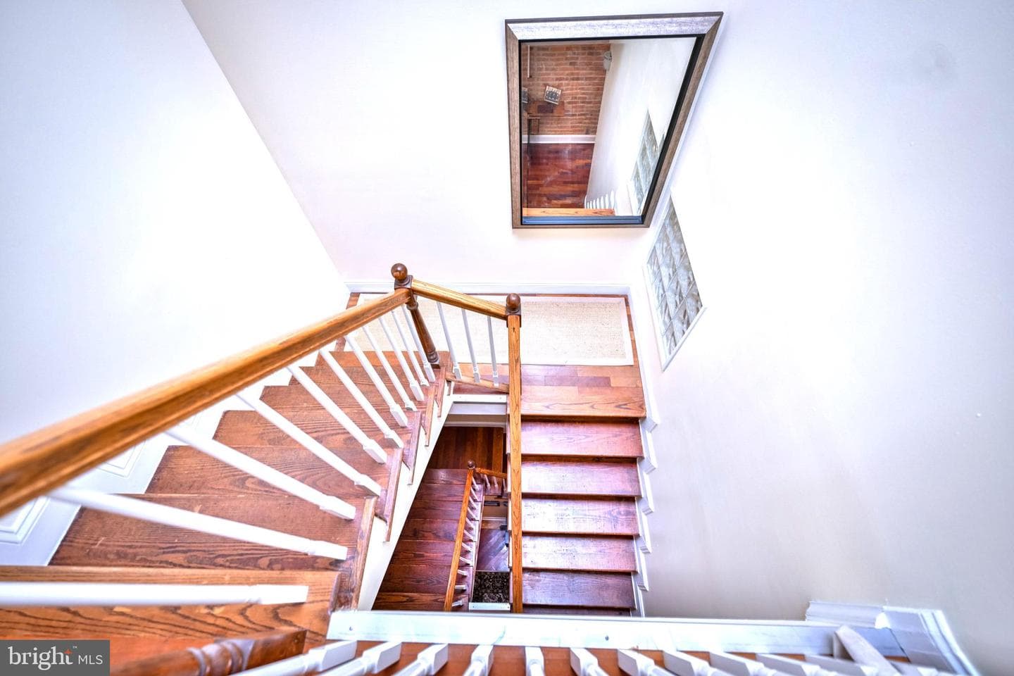 240 Wilson Street photo 25