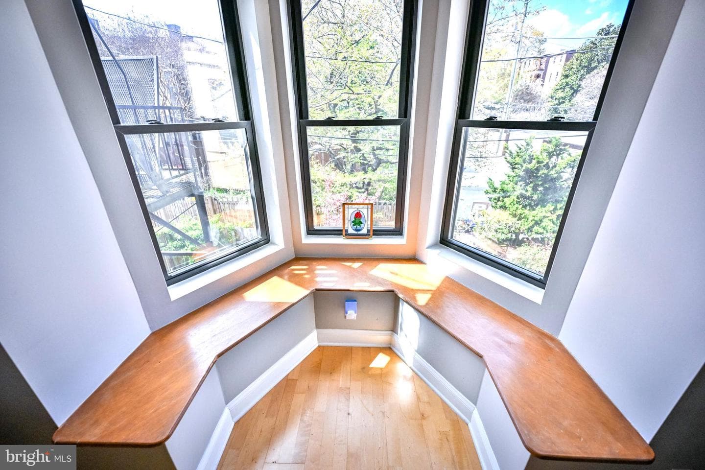 240 Wilson Street photo 39