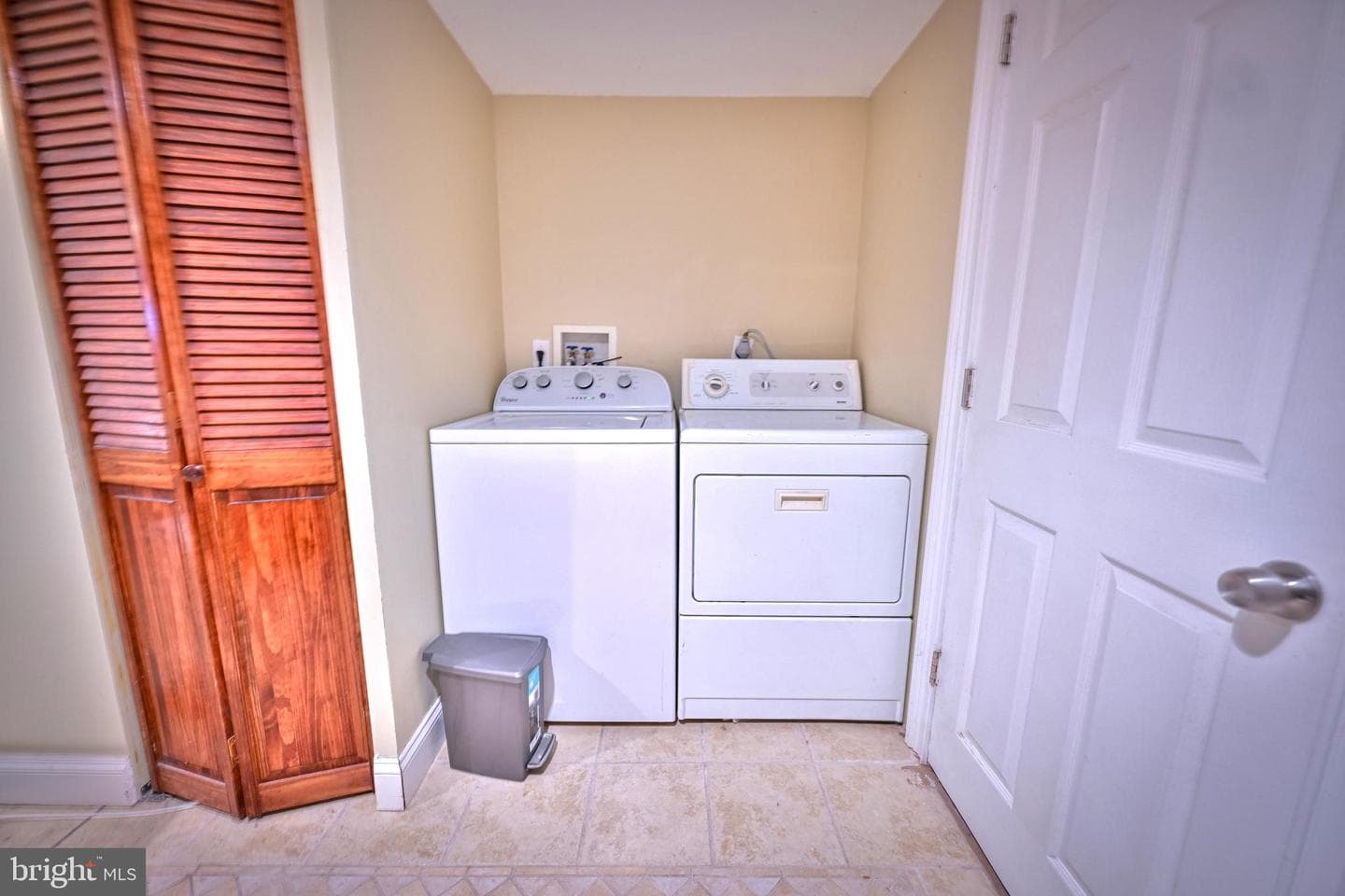 240 Wilson Street photo 59