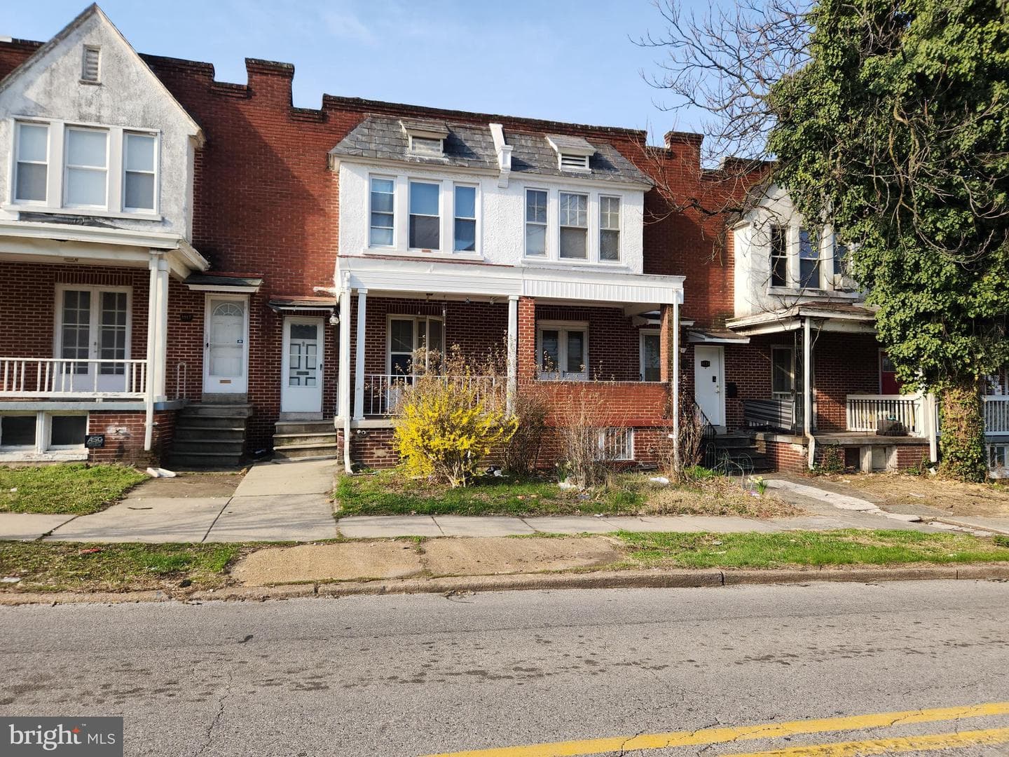 1115 Bonaparte Avenue photo 3
