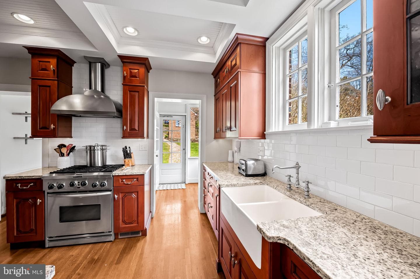 328 Tunbridge Road photo 13