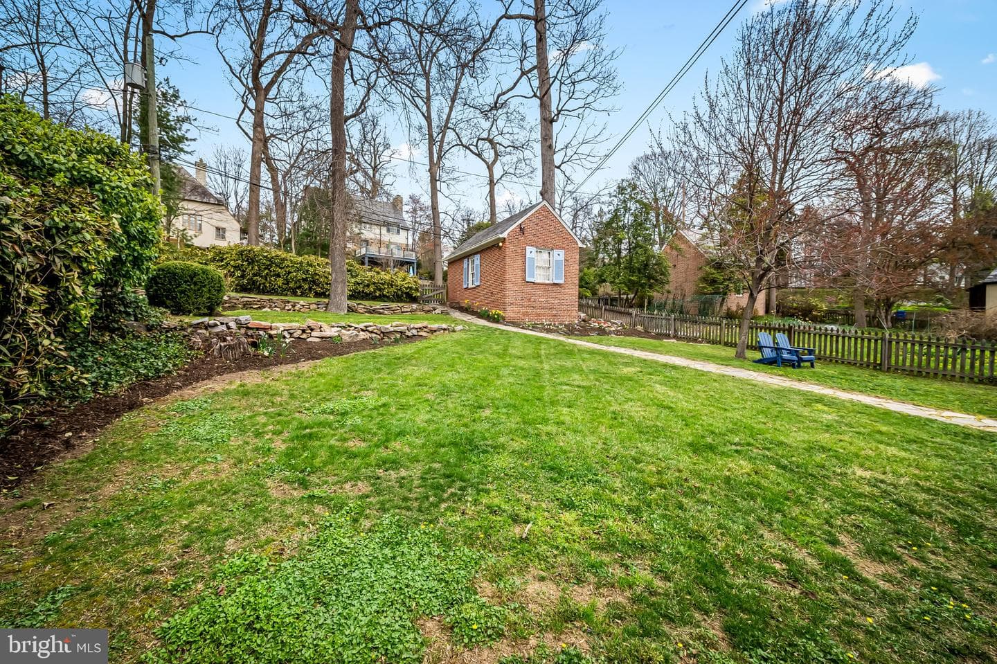 328 Tunbridge Road photo 43
