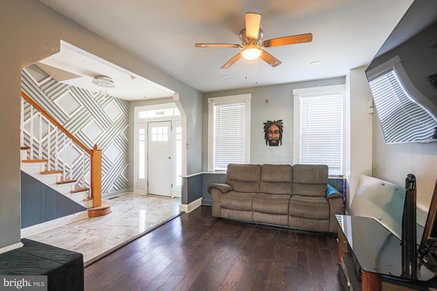 3065 Mayfield Avenue photo 9