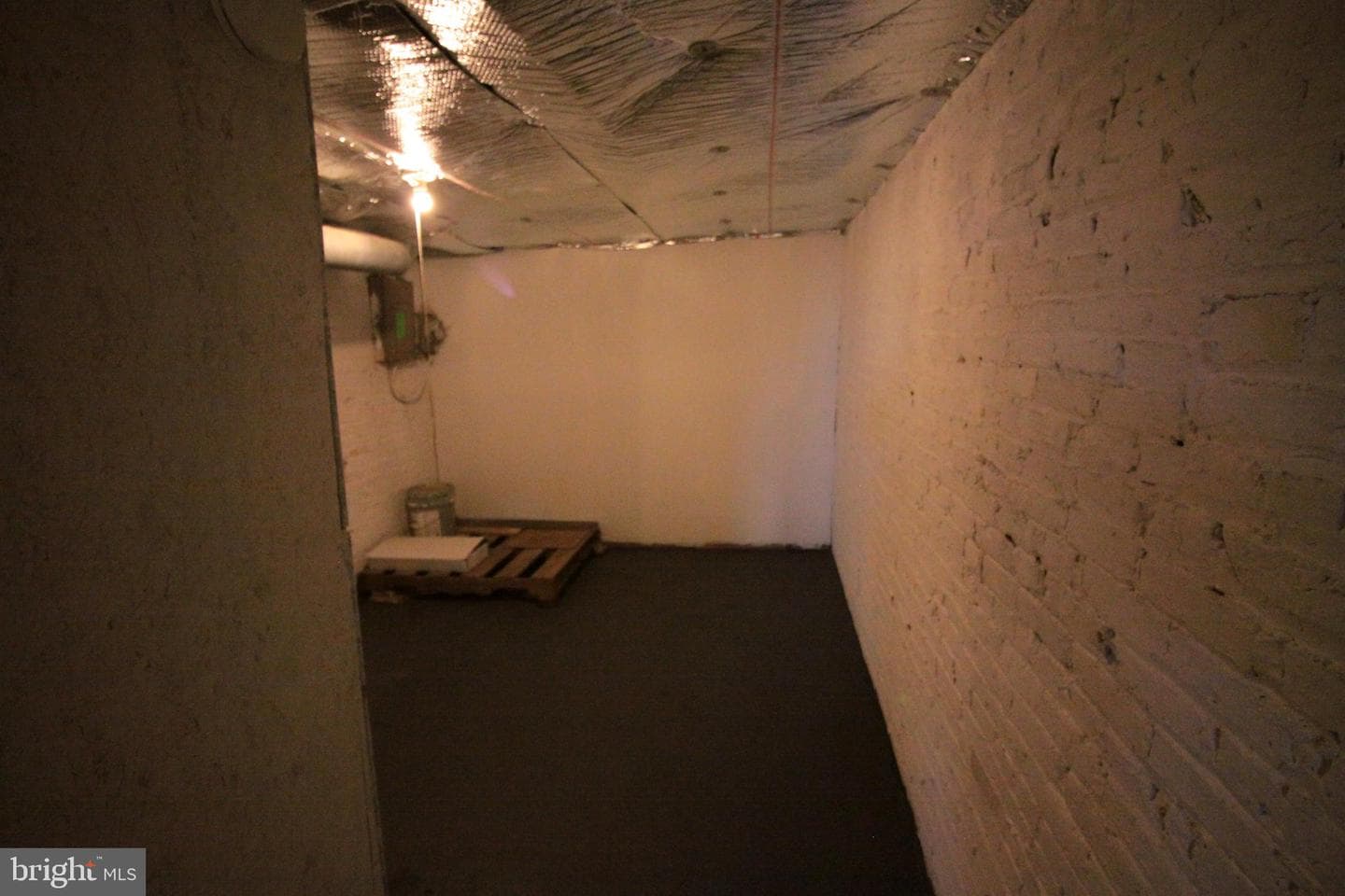2704 Greenmount Avenue photo 8